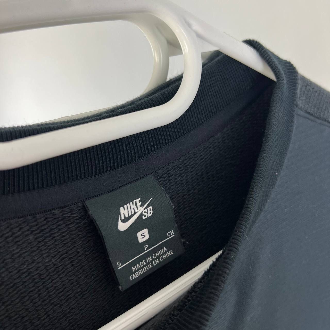 Nike Vintage Y2K Nike SB Mini Logo Boxy Fit Sweatshirt Size US S / EU 44-46 / 1 - 4 Thumbnail