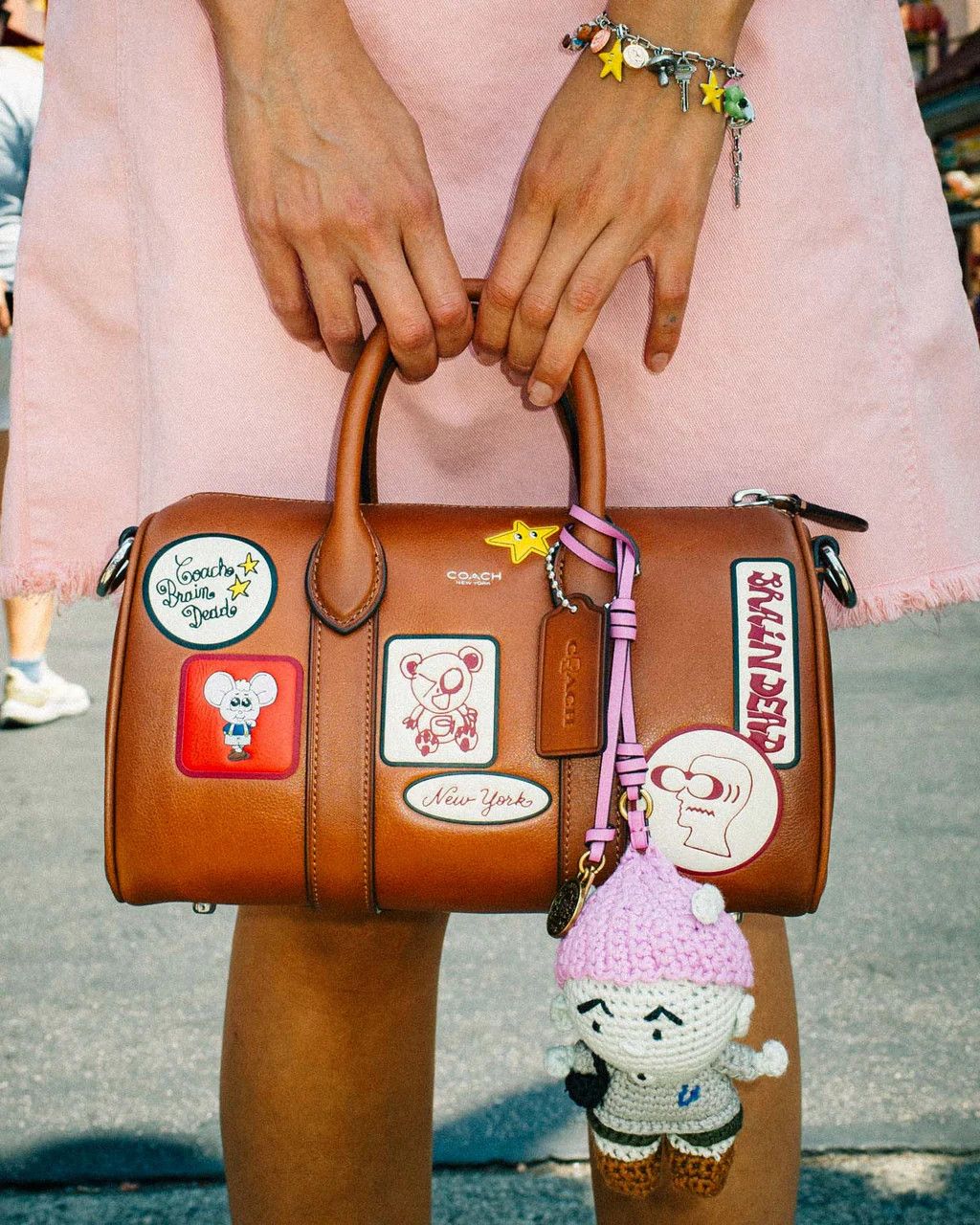Brain Dead × Coach Coach | Brain Dead Compass Bag 25 With Darby Dino And Charm Size ONE SIZE - 6 Thumbnail
