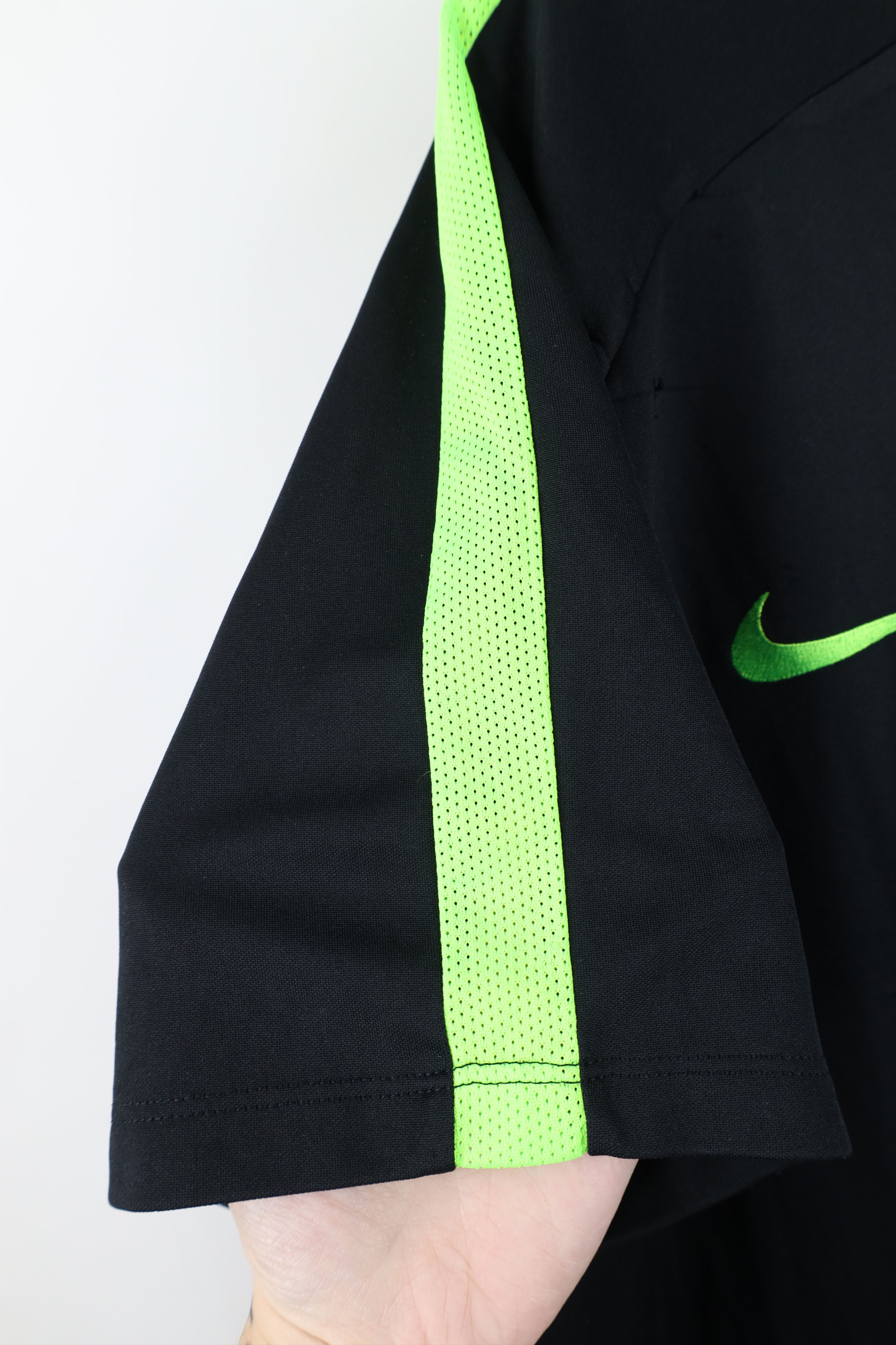 Nike Nike Spell Out Detroit Motor City Soccer Football Jersey Size US XL / EU 56 / 4 - 8 Thumbnail