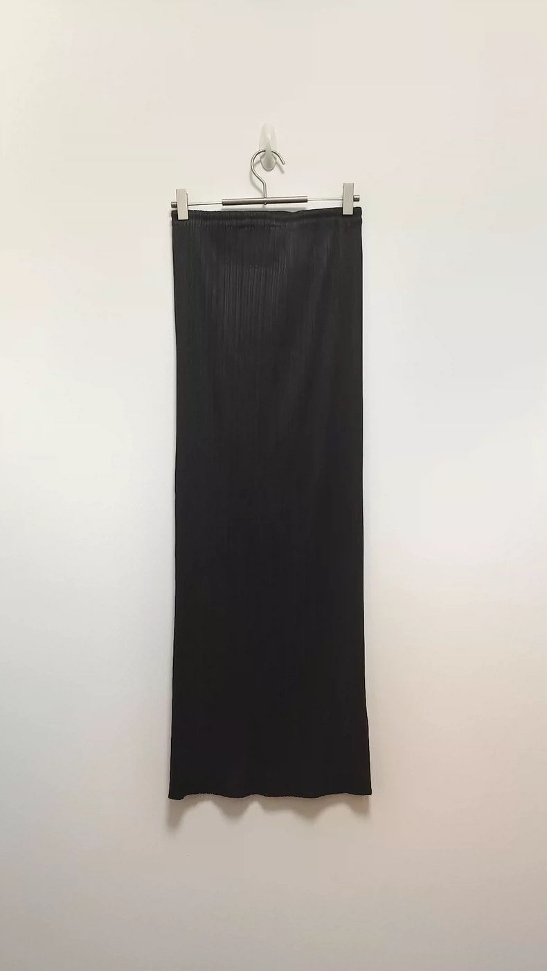 Issey Miyake issey miyake size:4 Black vintage half skirt 2506-Nextarro Size 42" / US 20 - 2 Thumbnail