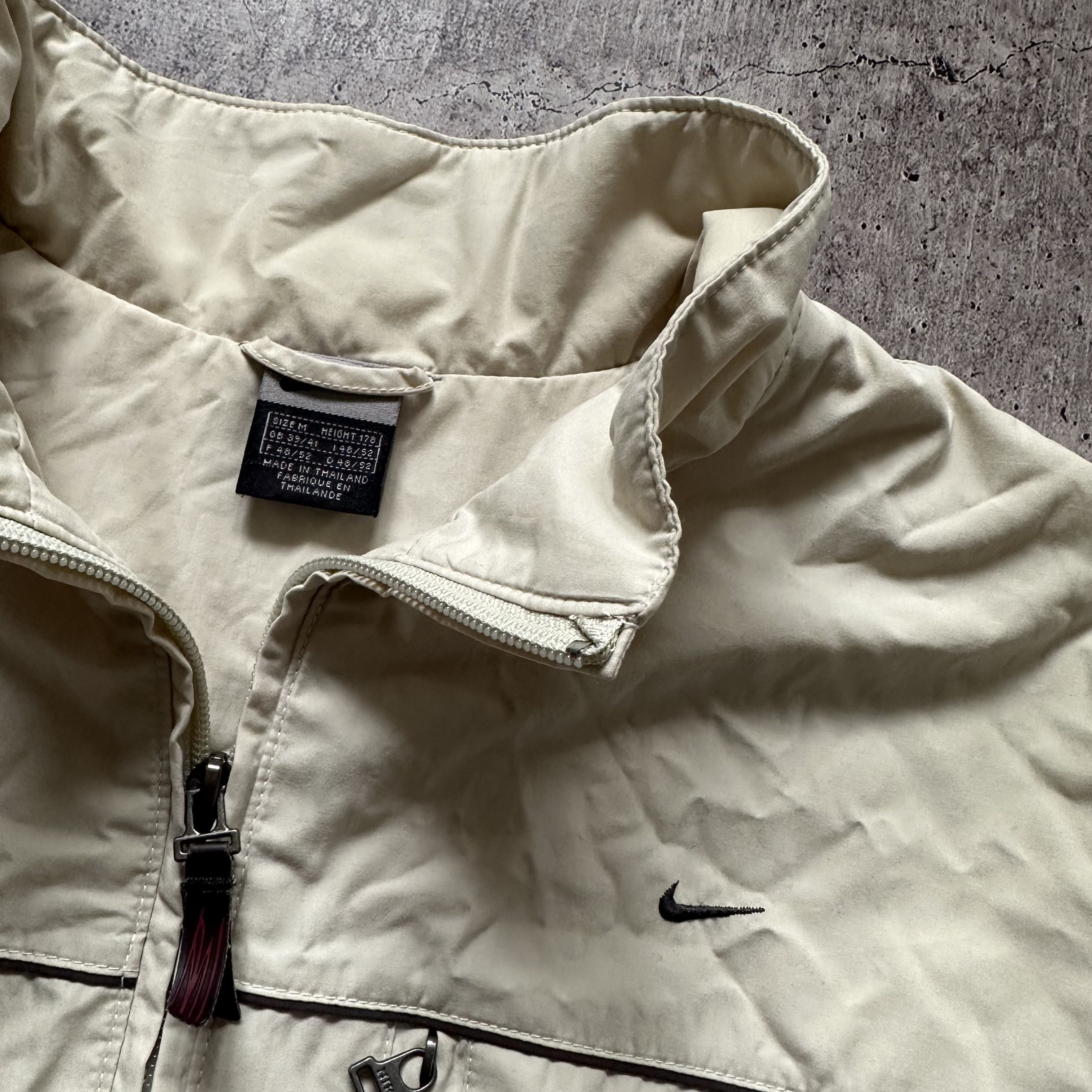 Nike Nike y2k Vintage Baggy Nylon Swoosh Logo Zip Track Jacket Size US M / EU 48-50 / 2 - 5 Thumbnail