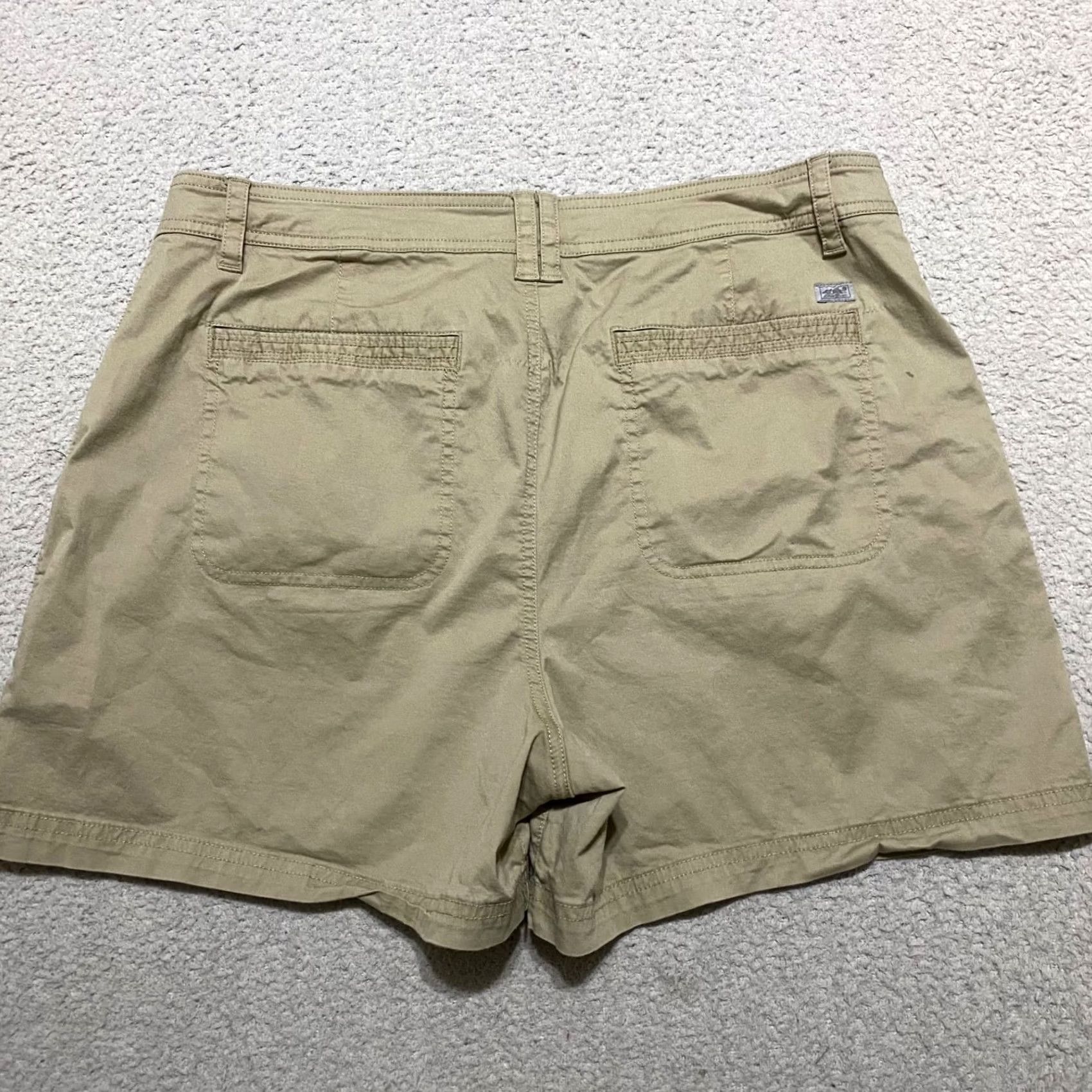 Eddie Bauer Eddie Bauer Womens Bermuda Shorts Beige 4" Inseam Regular Size 16 Cotton Blend Outdoor Hiking Walking with Pockets Mens Women Size 38" / US 16 / IT 52 - 2 Thumbnail