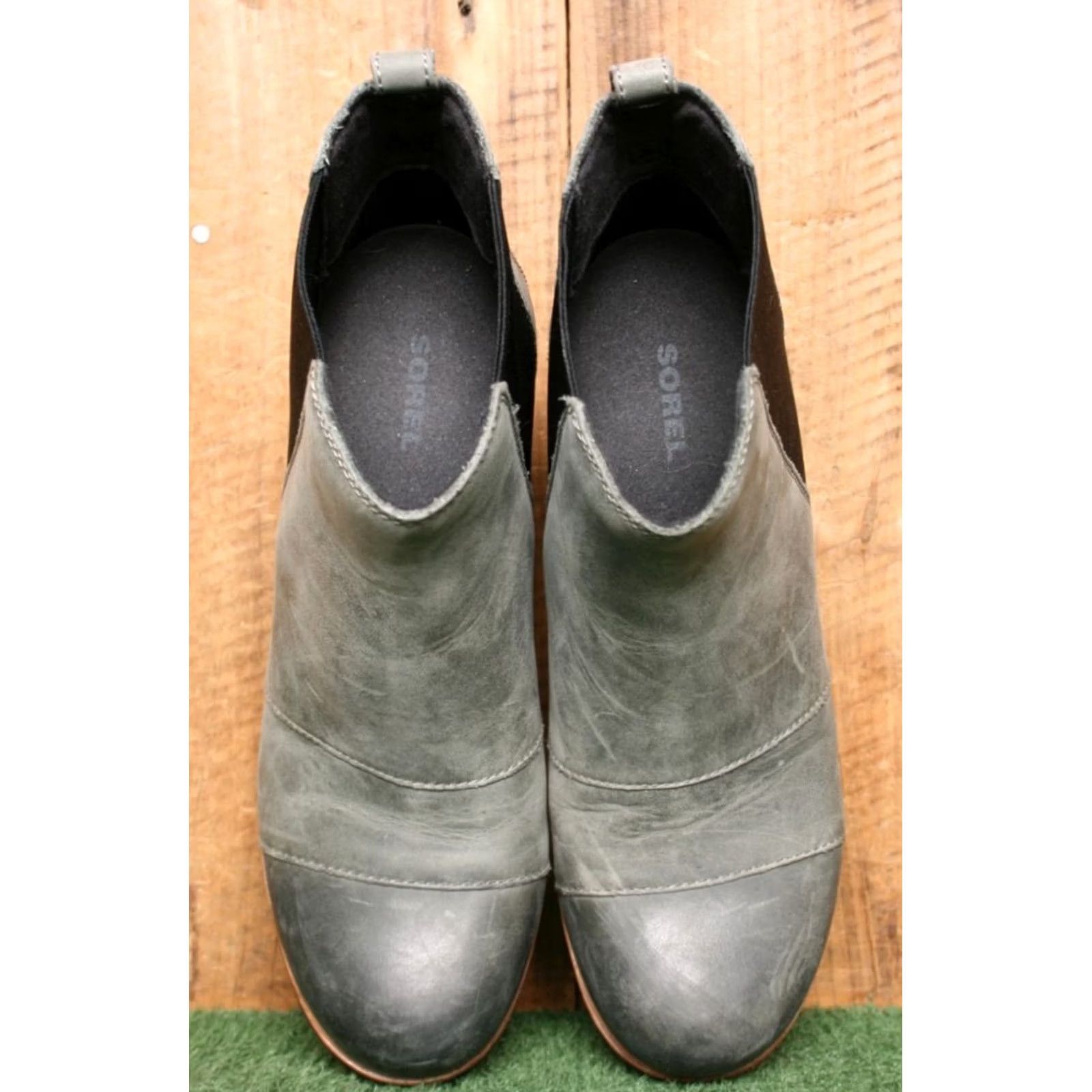 SOREL Sorel Lea Chelsea Booties Sz. 8 Leather Distressed Gray Wedge Ankle Boot Women Size US 6 / IT 36 - 6 Thumbnail