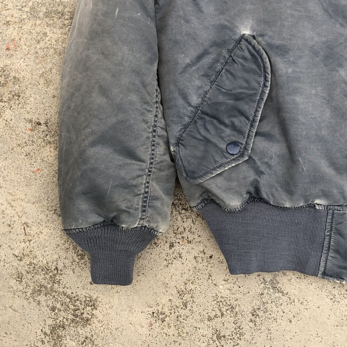 Vintage Vintage Air Force Sun Faded Intermedjate Ma-1 Bomber Jacket Size US M / EU 48-50 / 2 - 2 Thumbnail