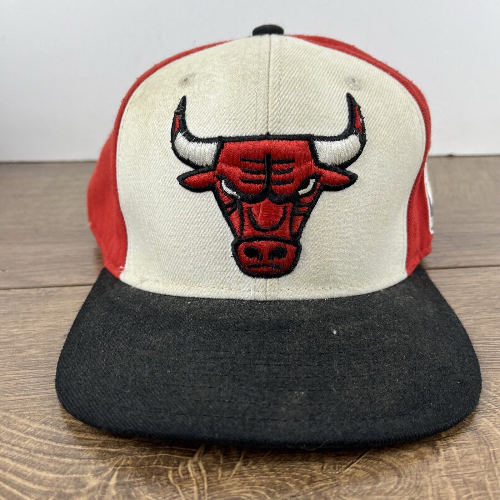 Adidas Chicago BullsSnapback Hat Adidas Red White Hat Adjustable Wh Size ONE SIZE - 6 Thumbnail