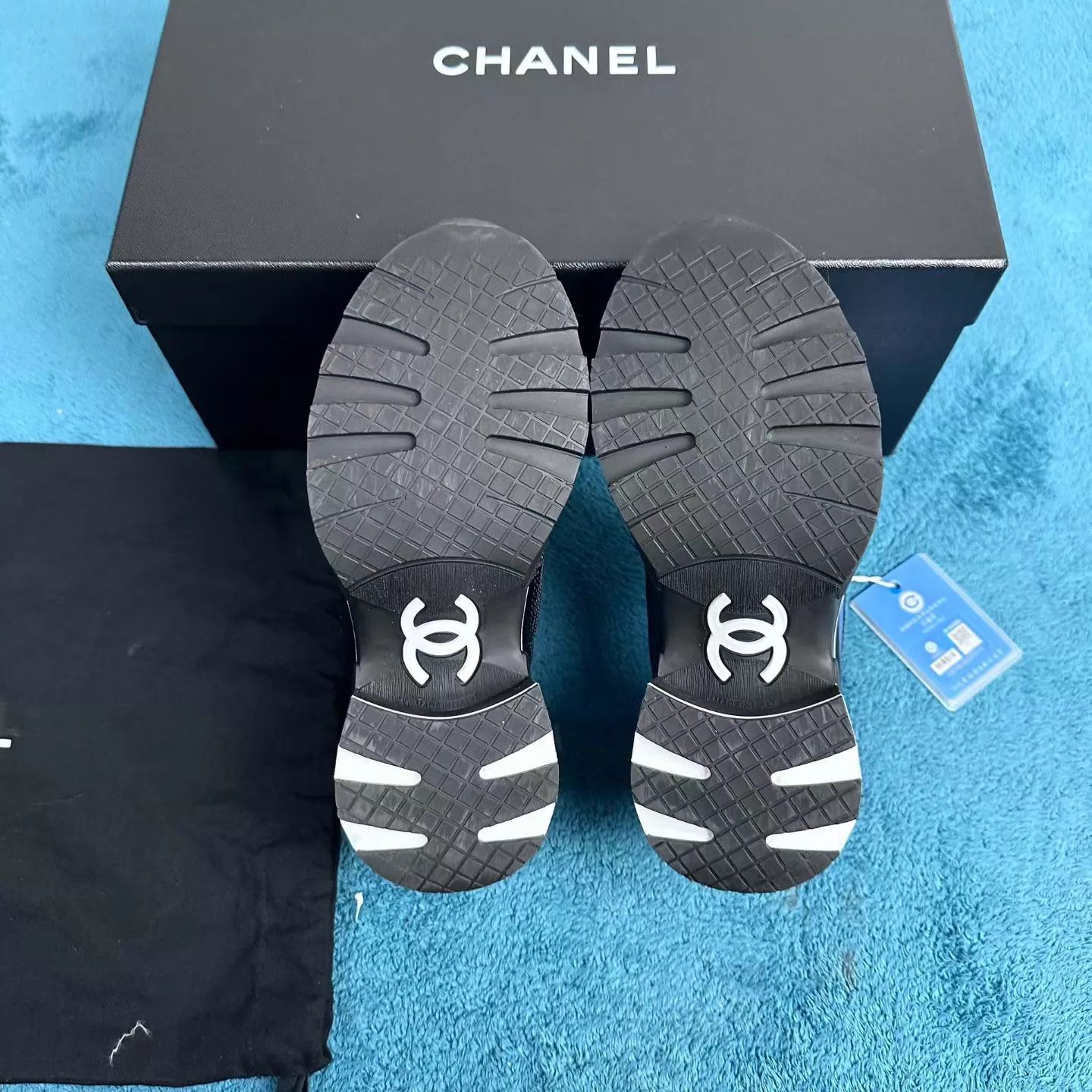 Chanel Chanel 25K Suede Calf Low-Top Heel Sneaker Black 35 Size US 4.5 / IT 34.5 - 5 Thumbnail