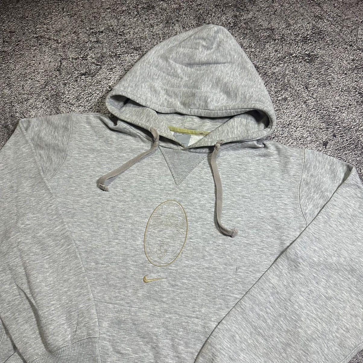 Nike VINTAGE HOODIE JUVENTUS BY NIKE CENTER 00s Size US M / EU 48-50 / 2 - 1 Thumbnail