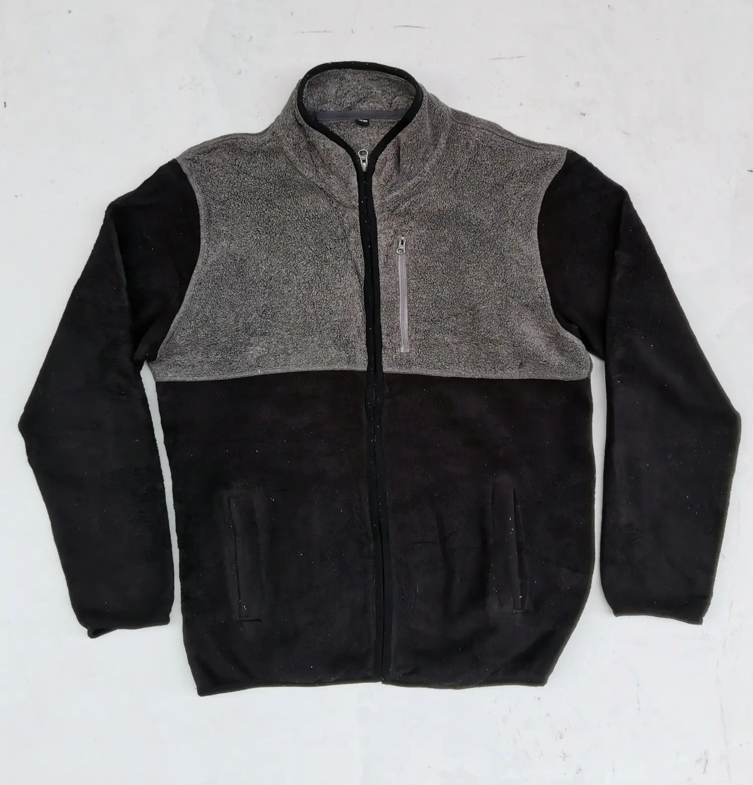 Uniqlo Uniqlo Micro Fleece Sweaters Size US XL / EU 56 / 4 - 1 Thumbnail