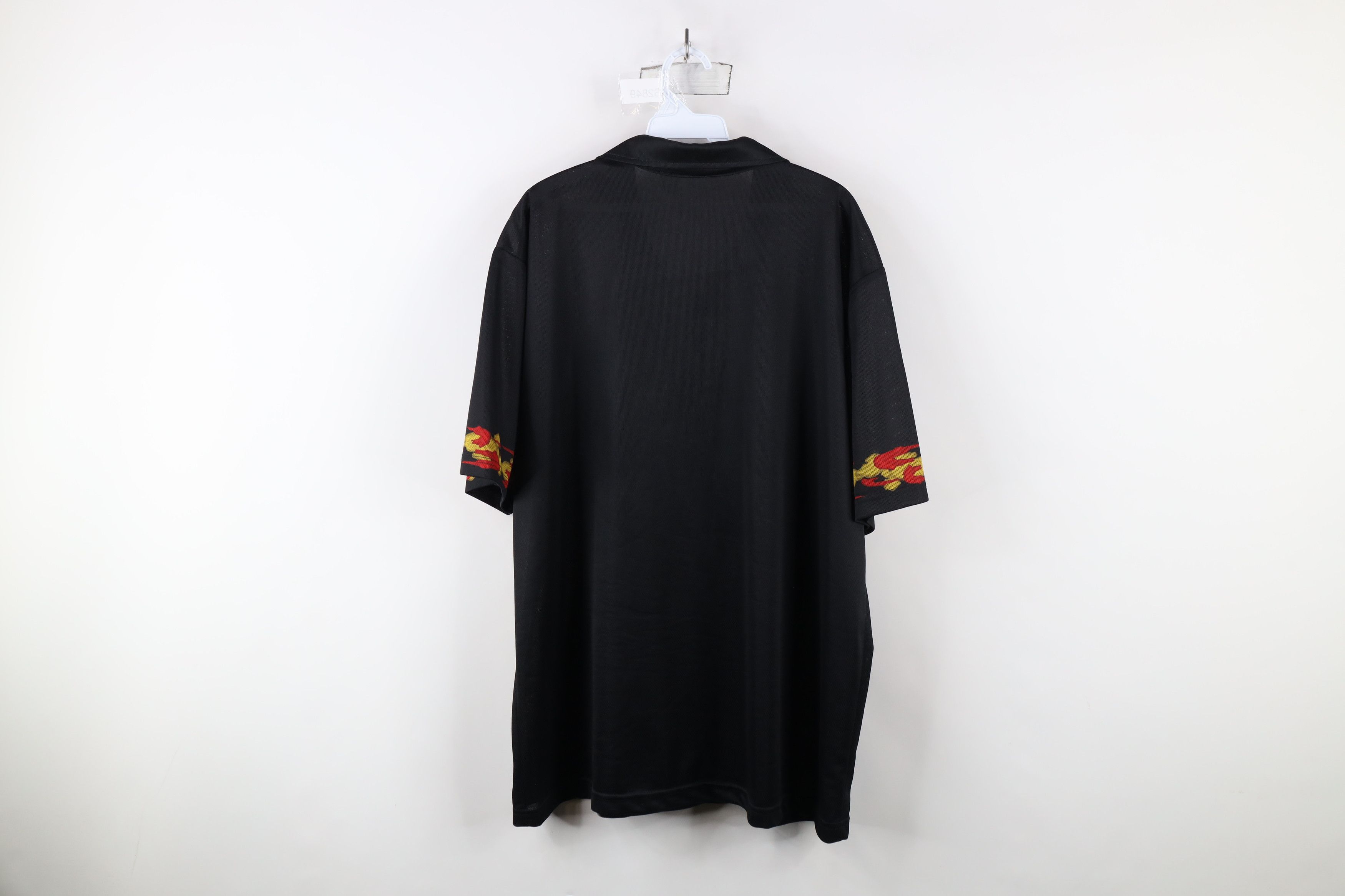 Vintage Vintage 90s Streetwear Dragon Mythical Fantasy Button Shirt Size US L / EU 52-54 / 3 - 8 Thumbnail