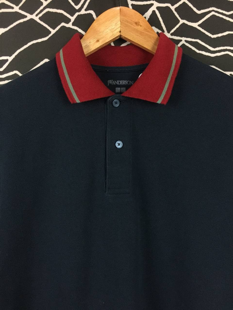 JW Anderson × Uniqlo J.W.Anderson x Uniqlo Contrast Collar Casual Polo Tee Size US S / EU 44-46 / 1 - 4 Thumbnail