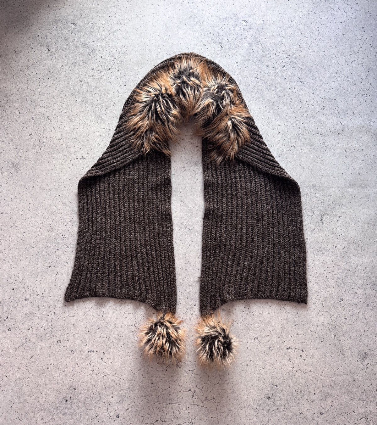 Japanese Brand Hooded Scarf with Faux Fur Trim Vintage Japanese Style Hat Size ONE SIZE - 1 Thumbnail