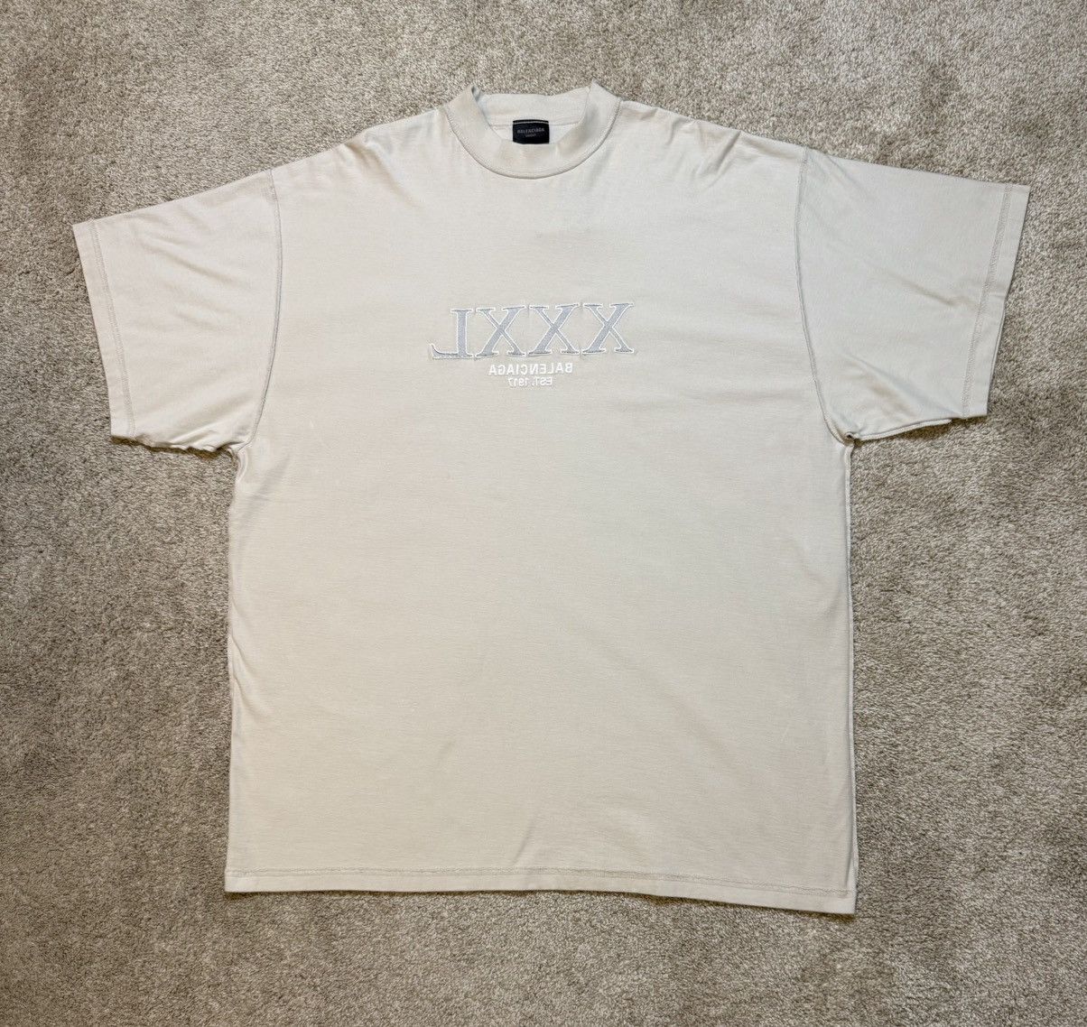Balenciaga Balenciaga XXXL Inside Out Logo T-Shirt Size US XXL / EU 58 / 5 - 1 Thumbnail