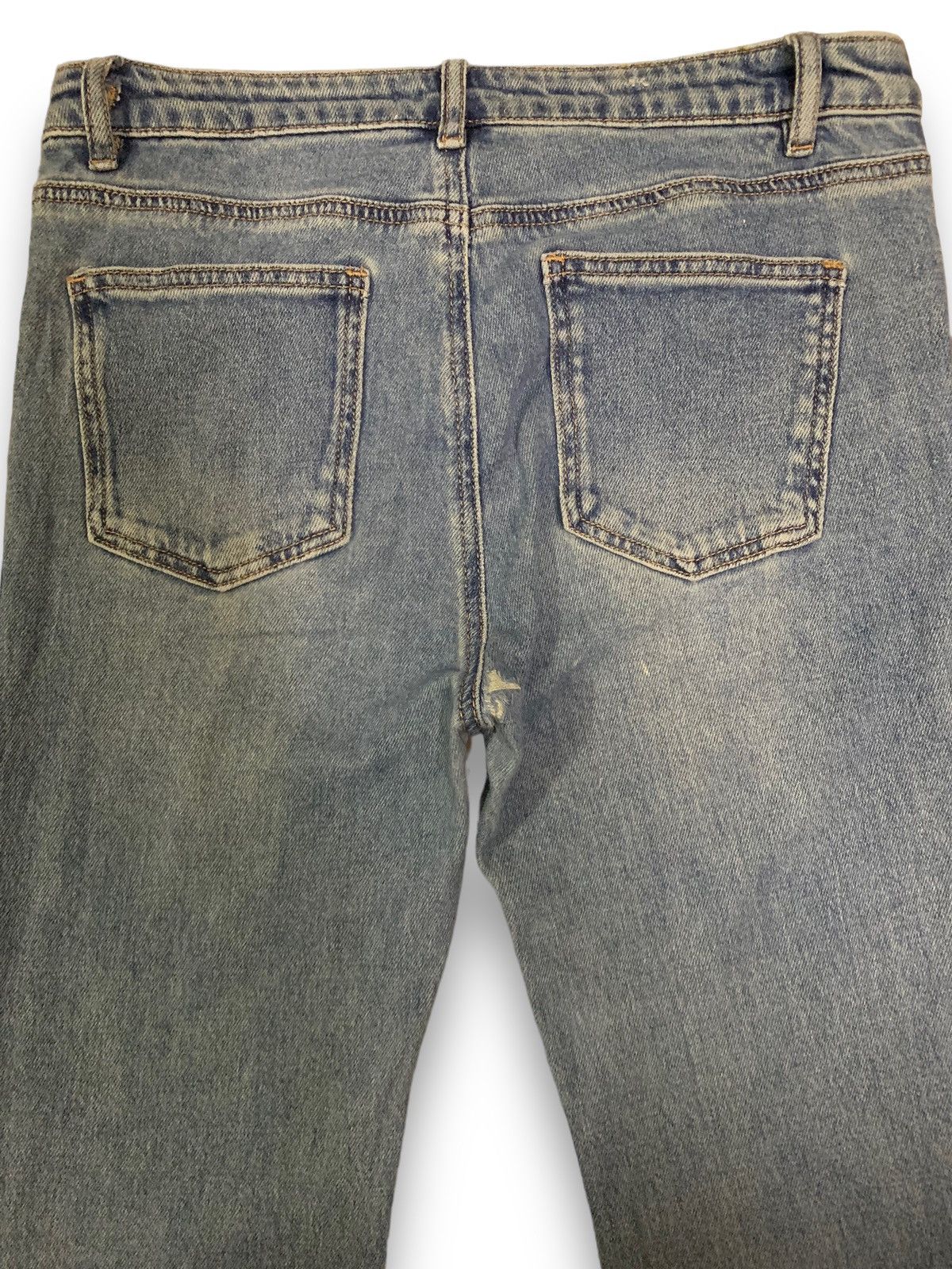 Japanese Brand Y2K Japanese Brand Urban Revivo Flared Jeans Women Size Size US 30 / EU 46 - 9 Thumbnail