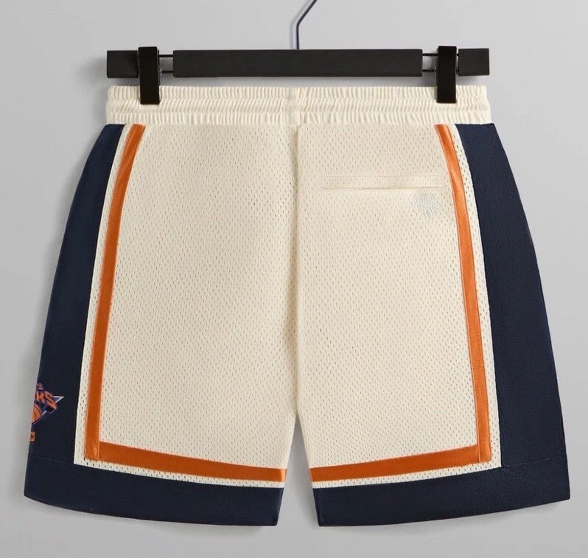 Kith Kith for the New York Knicks Mesh Leon Short Size Large Size US 34 / EU 50 - 1 Thumbnail