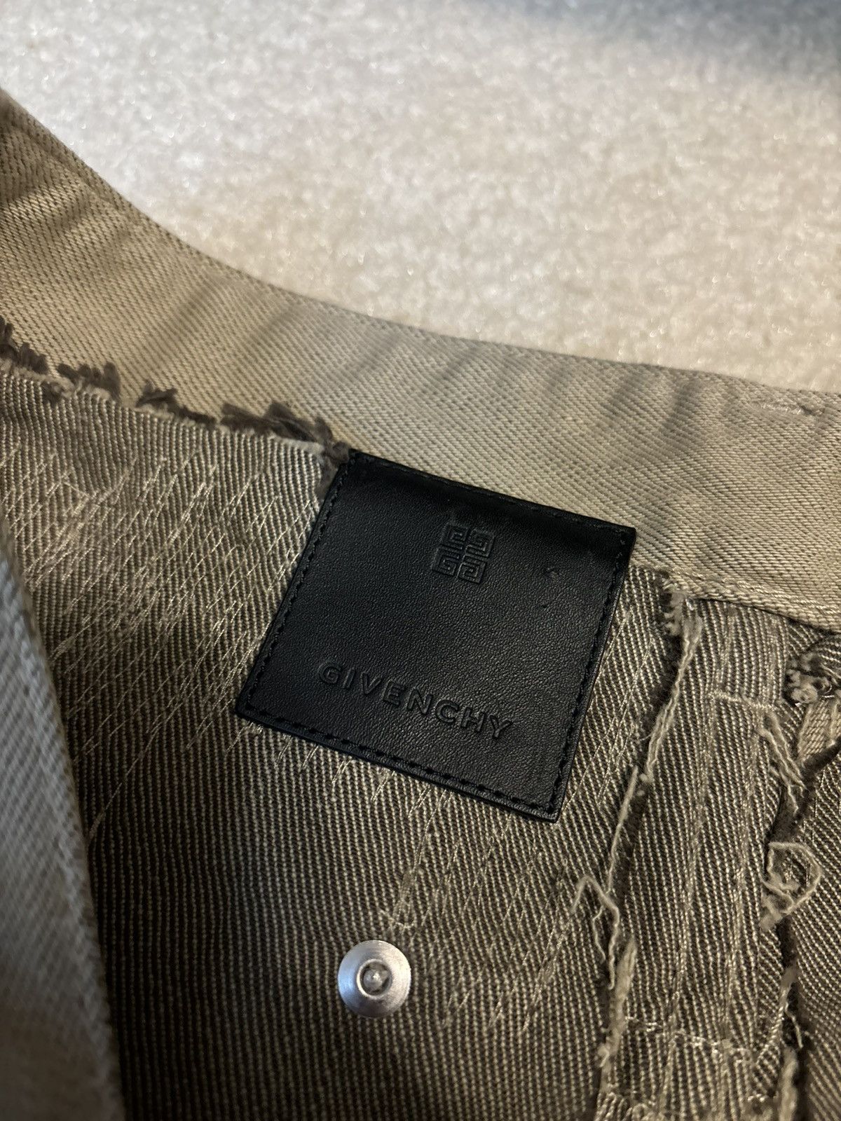 Givenchy Givenchy Distressed Camo Zipper Slim Fit Jeans Brown Beige Size US 30 / EU 46 - 8 Thumbnail