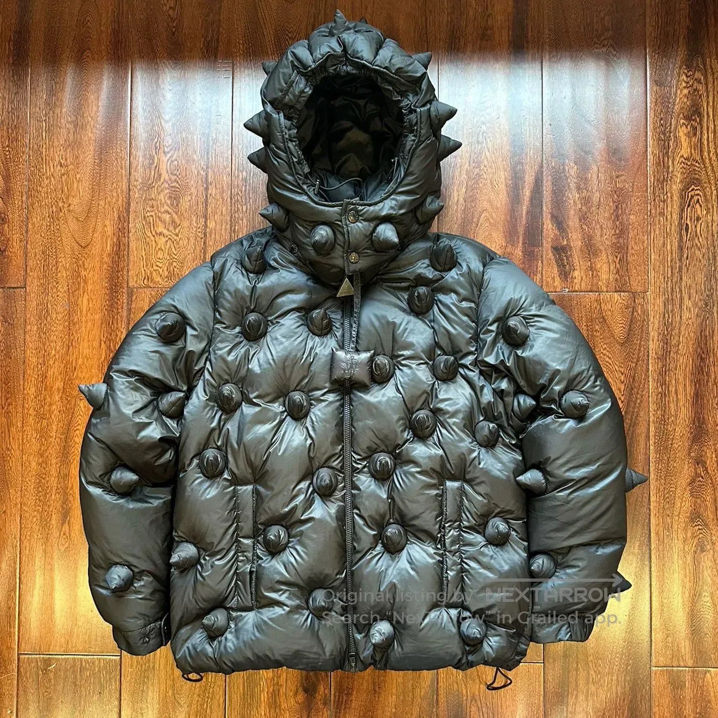 Moncler Genius Moncler x JW Anderson Down Jacket. Size US L / EU 52-54 / 3 - 1 Thumbnail