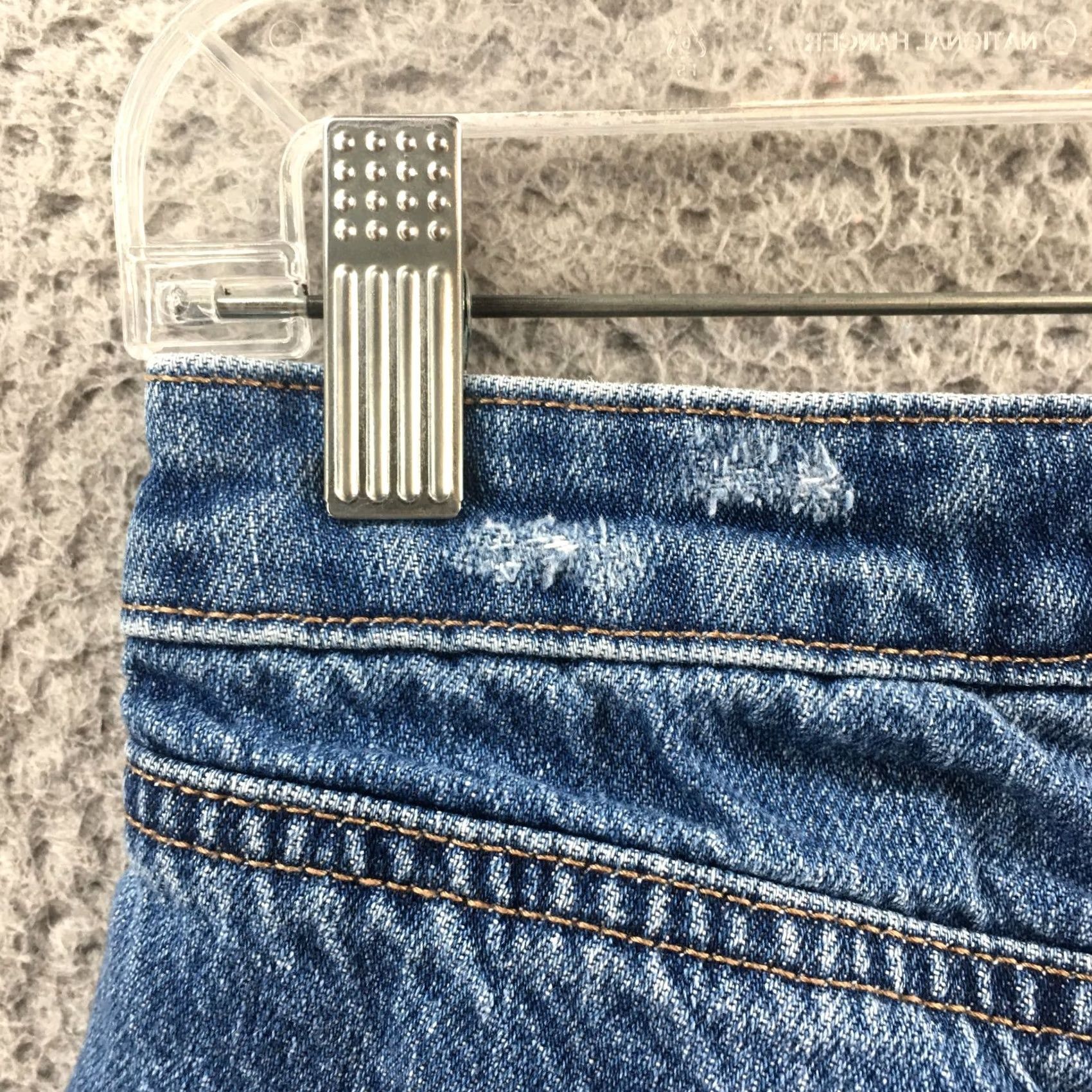 American Eagle Outfitters American Eagle Cut Off Short Womens 8 Blue Distressed Denim Zip Fly Button Front Shirt Womens 8 Blue Distressed Denim Zip Fly Button Front Size 30" / US 8 / IT 44 - 7 Thumbnail