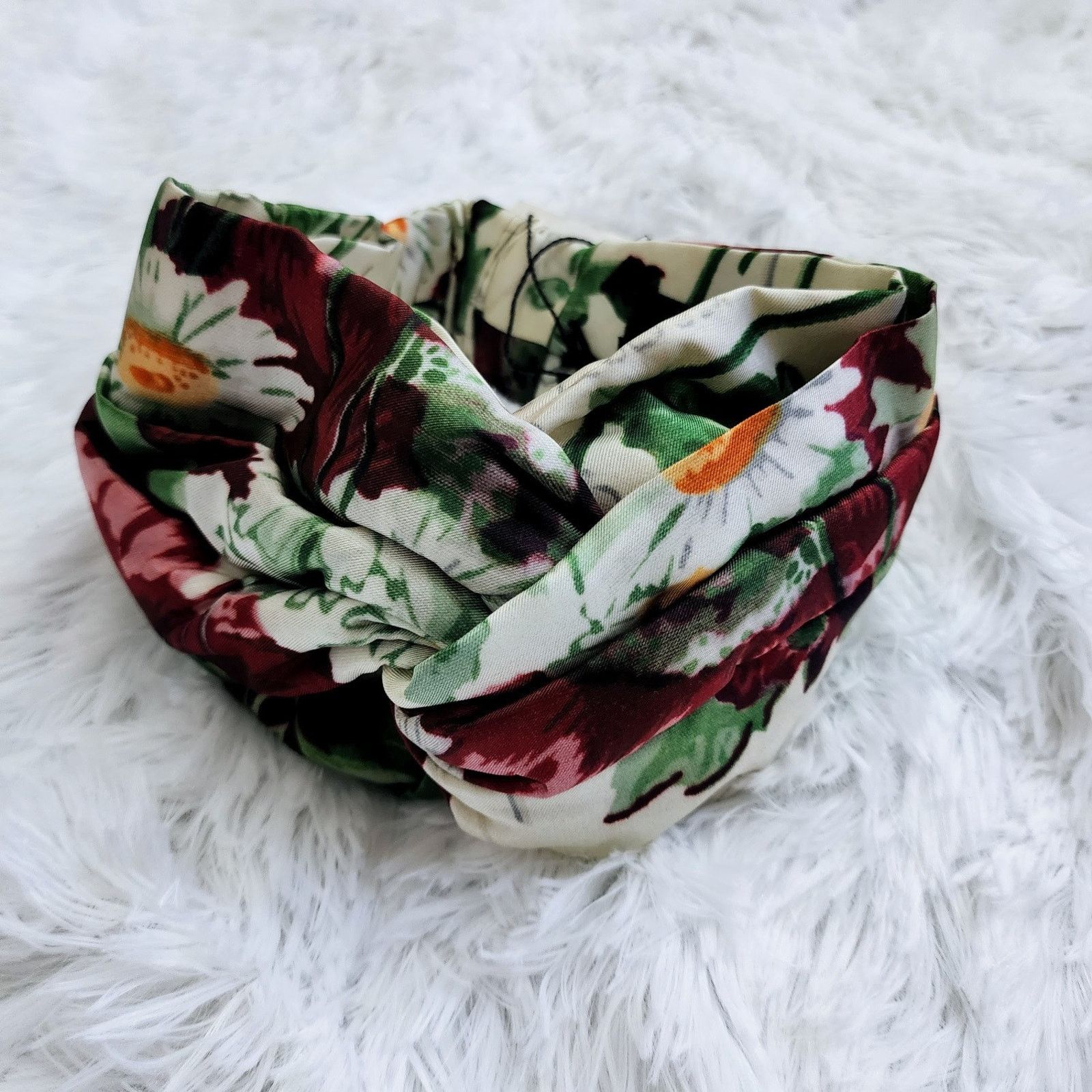 Gucci Gucci Floral Print Silk Headband Ivory NWT size Medium Size ONE SIZE - 5 Thumbnail