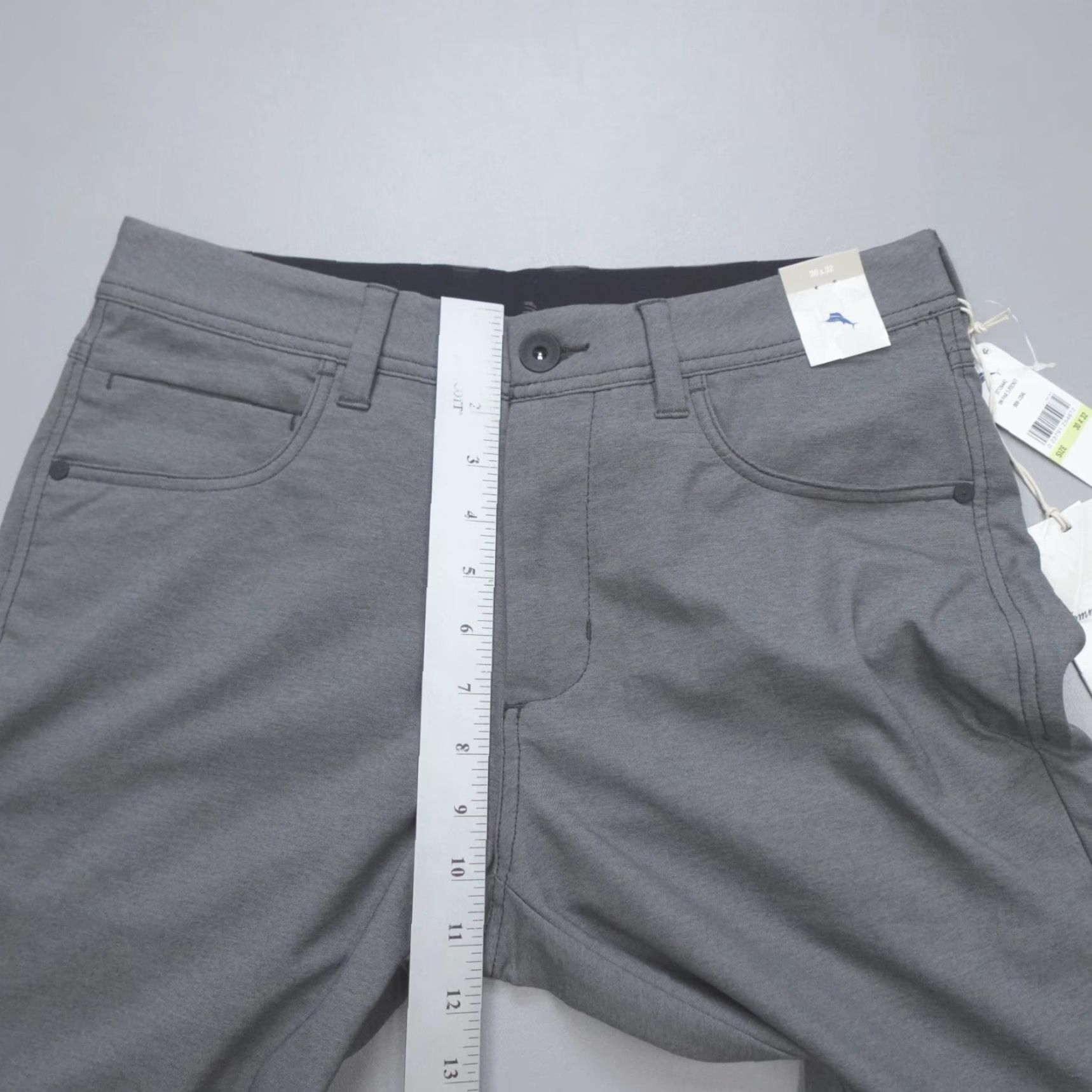 Tommy Bahama VINTAGE Tommy Bahama On Par 5 Pocket Golf Pants Coal Grey Men's Size 30x32 Straight Pants Mens Regular Gray Coal 5-Pocket Chino Flat Front Breathable Size US 30 / EU 46 - 7 Thumbnail