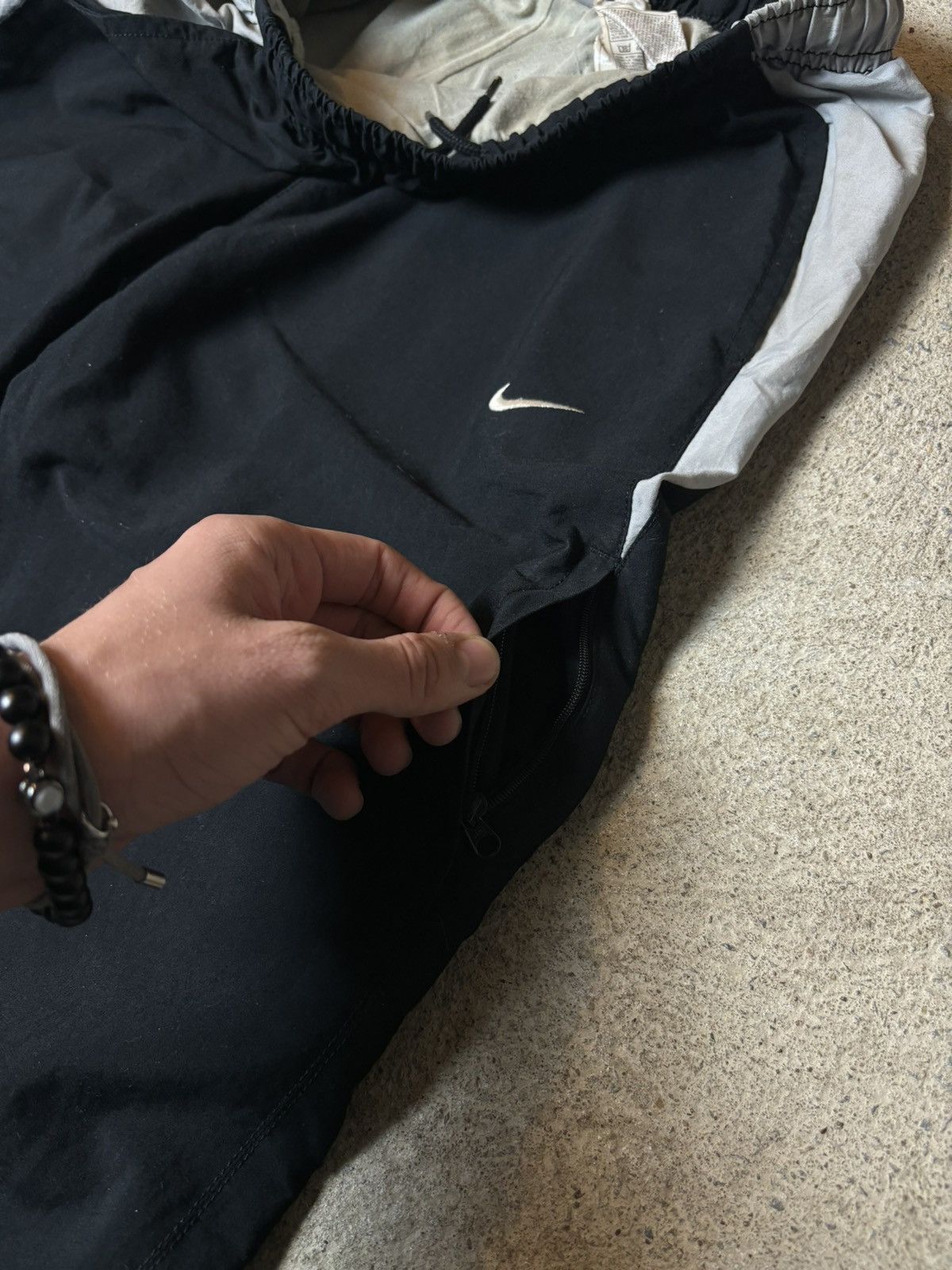 Nike × Vintage Nike Vintage y2k Trackpants swoosh ⭐️RARE⭐️ Size US 30 / EU 46 - 4 Thumbnail