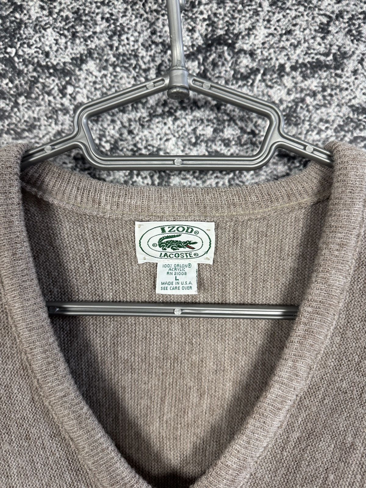 Lacoste Izod Lacoste Vintage Acrylic Sweater V-Neck Pullover Size L Size US L / EU 52-54 / 3 - 7 Thumbnail