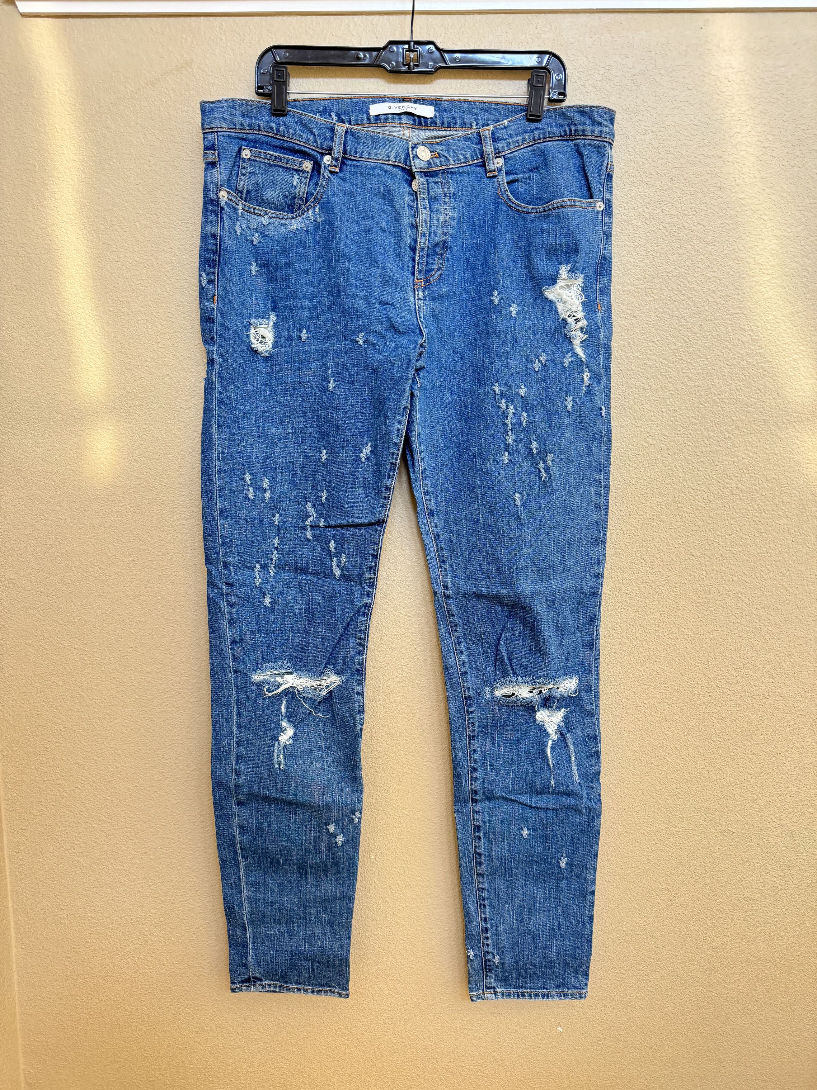 Givenchy Givenchy Distressed Blue Denim Jeans Size 36 Size US 36 / EU 52 - 1 Thumbnail