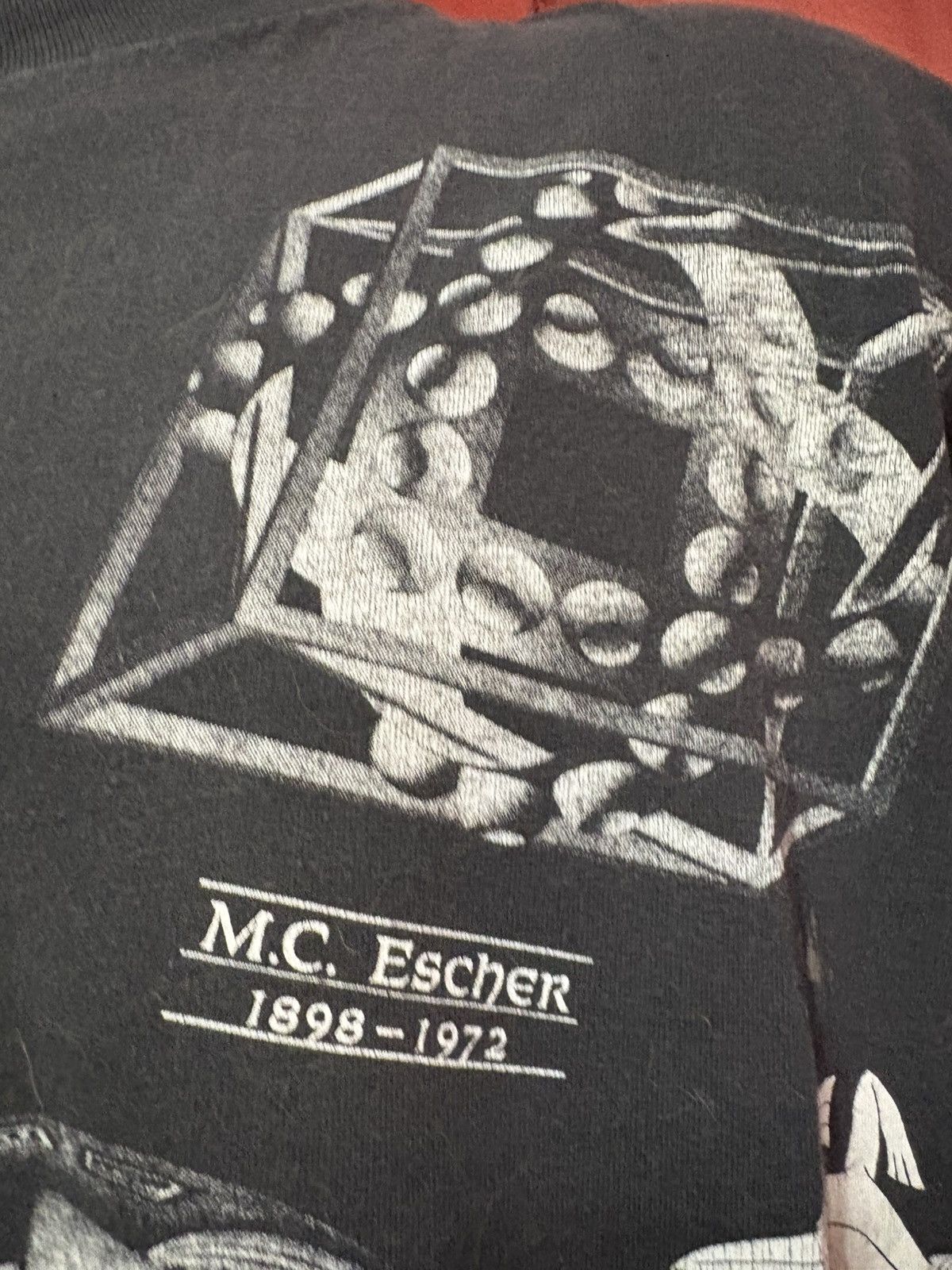 Vintage Vintage MC Escher Tshirt 90’s All Over Print Art Tee Duality Size US XL / EU 56 / 4 - 3 Thumbnail