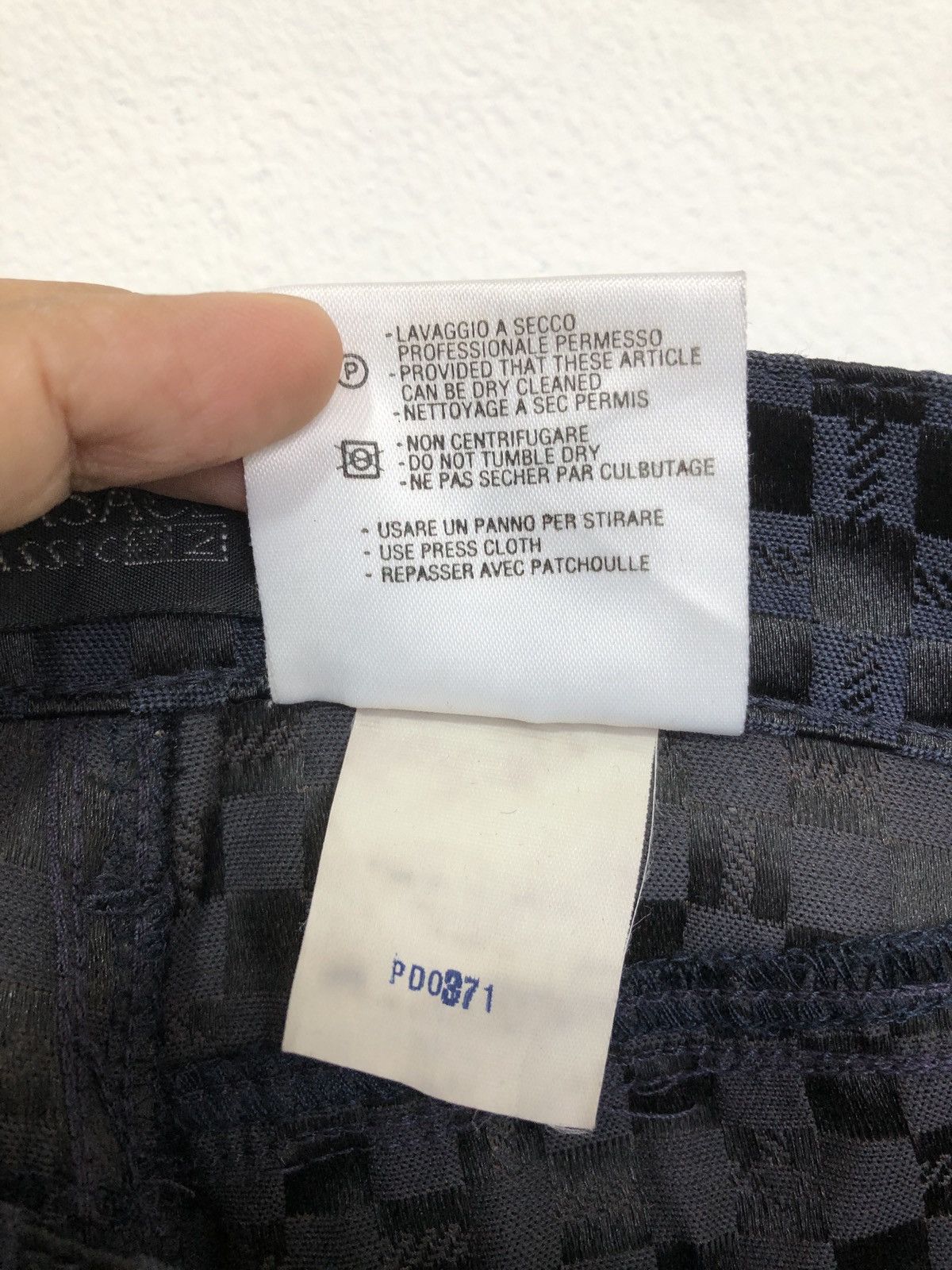 Versace Versace Classic V2 Monogram Pants Size US 26 / EU 42 - 10 Thumbnail