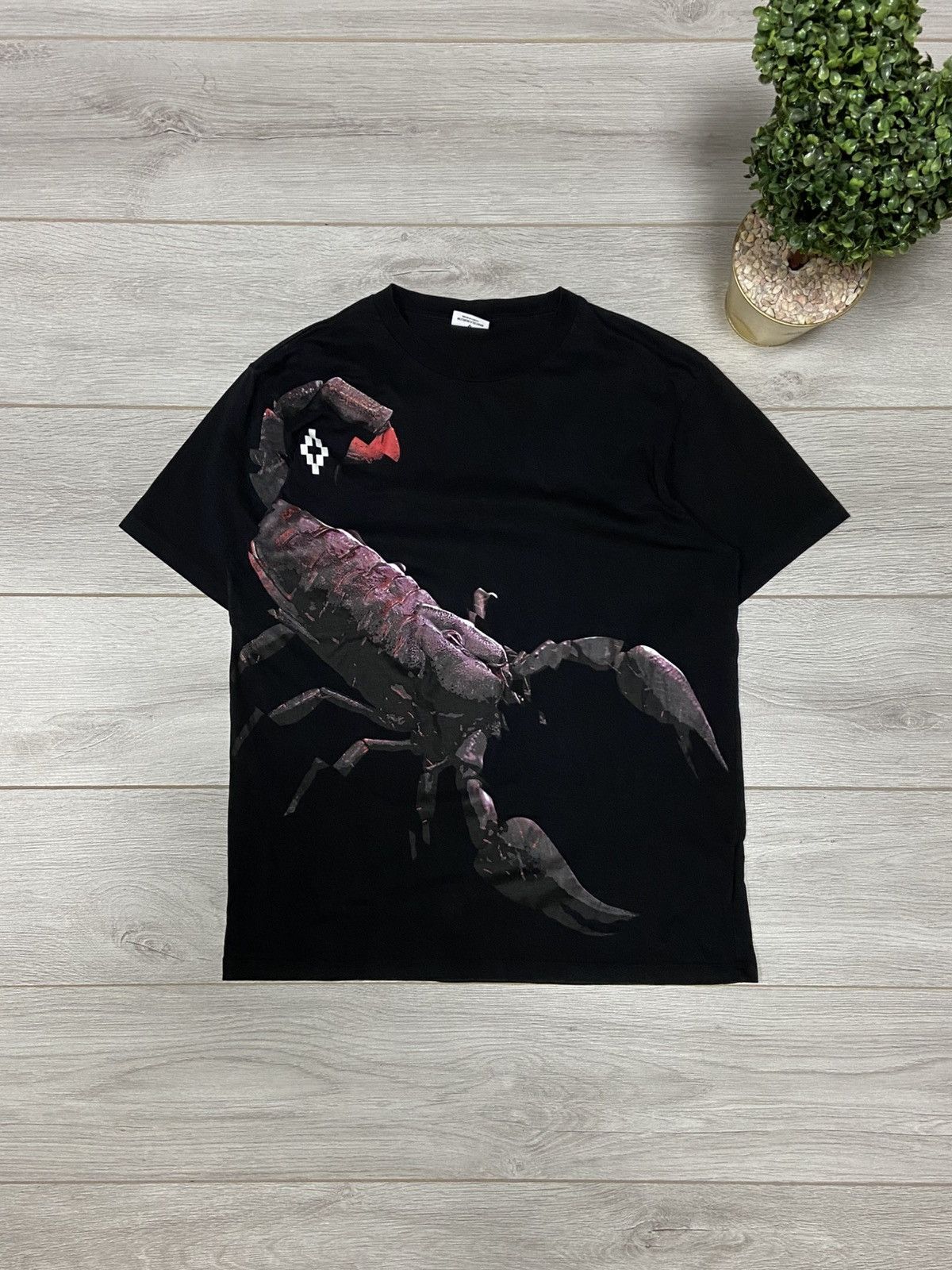Marcelo Burlon Marcelo Burlon 🦂 big scorpion tee Size US M / EU 48-50 / 2 - 1 Thumbnail