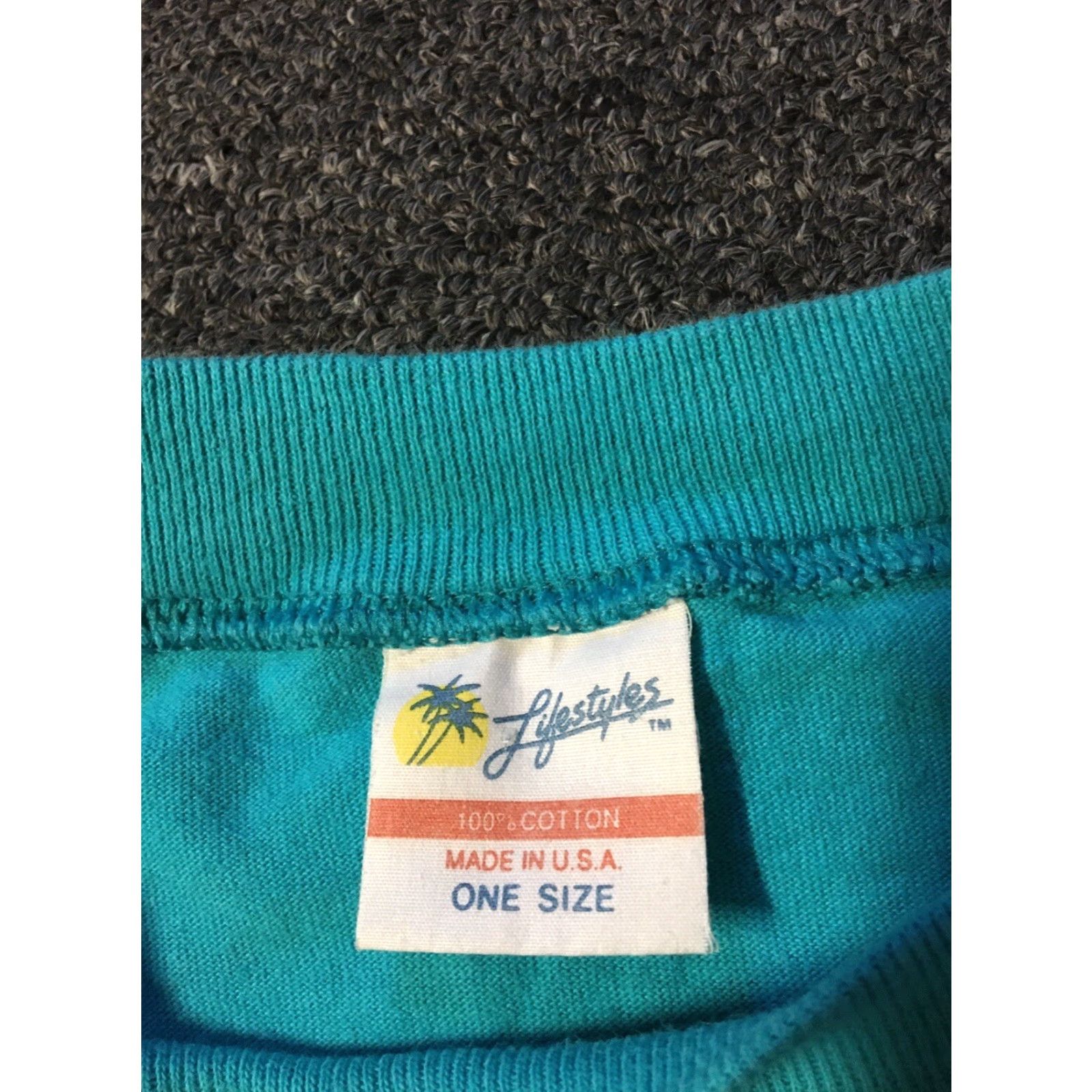 Vintage VINTAGE 80s Texas Sea Life Pop Art Crop Shirt USA Single Stitch Abstract Fish 90s Womens T-Shirt Blue Striped Graphic Tee One Size Size ONE SIZE - 7 Thumbnail