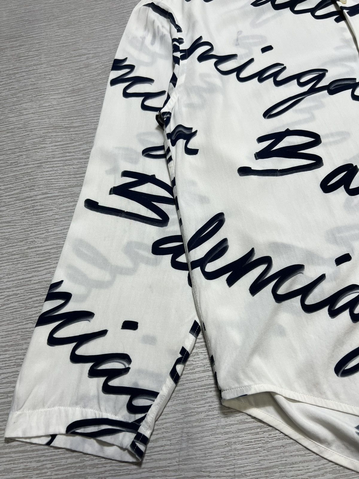 Balenciaga Balenciaga - Scribble Logo Button Up Longsleeve Shirt Size US S / EU 44-46 / 1 - 8 Thumbnail