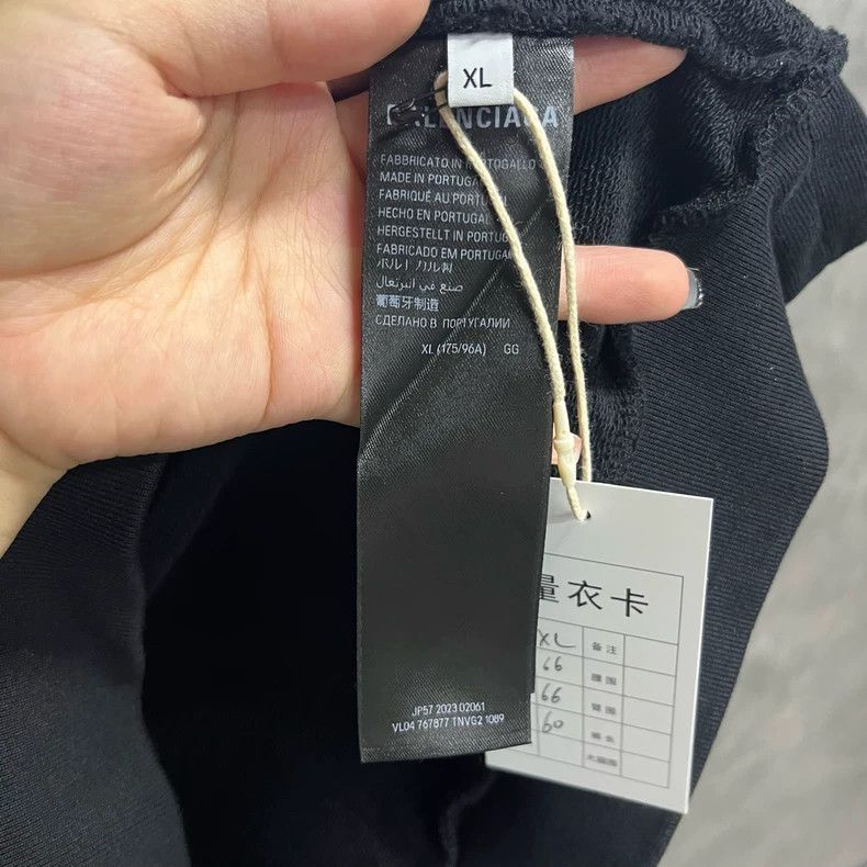 Balenciaga Balenciaga Black logo printed hooded sweatshirt 2505-Nextar Size US XL / EU 56 / 4 - 3 Thumbnail