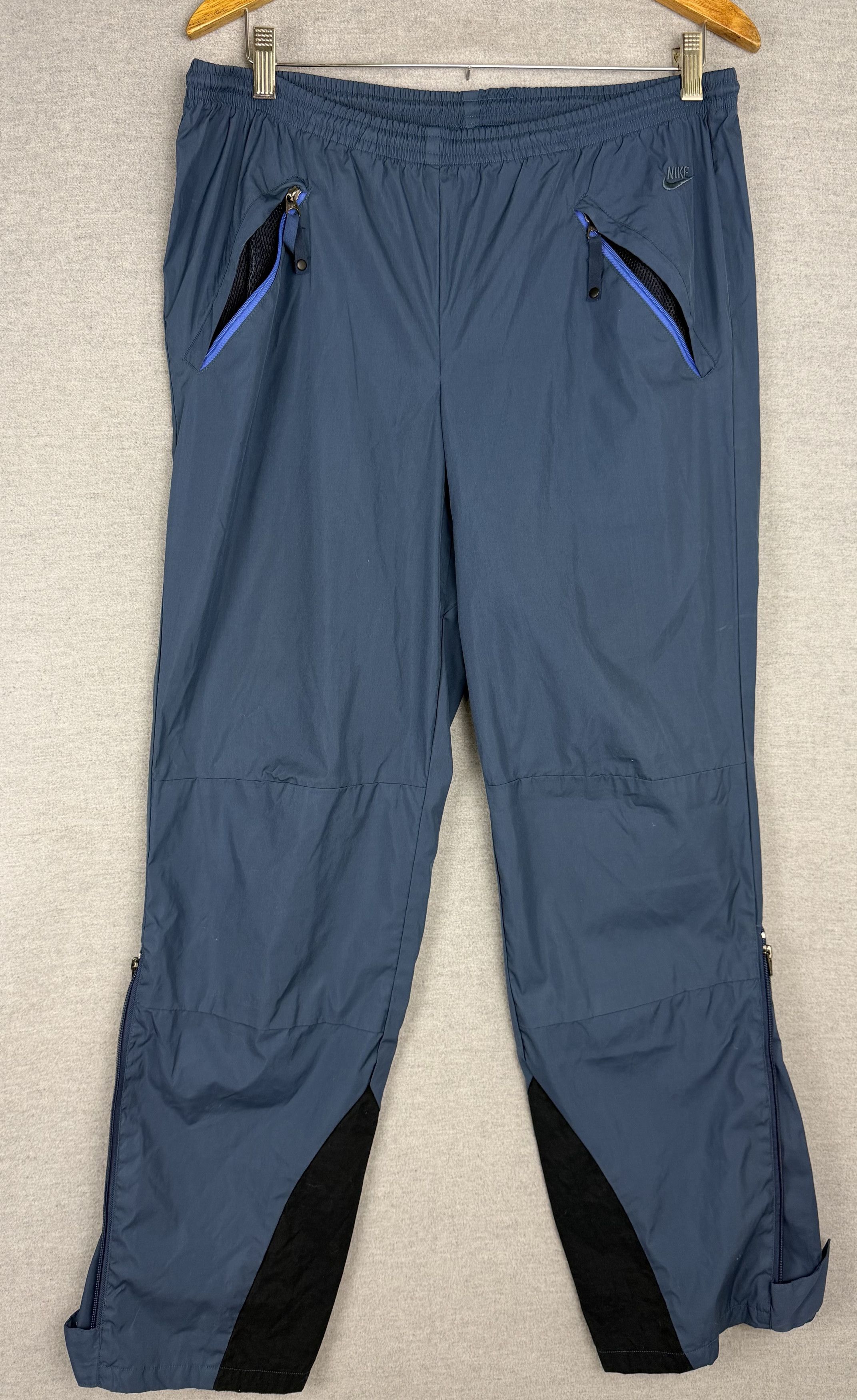 Nike ACG Vintage Nike ACG Windbreaker Track Pants Mens Medium Blue Size US 34 / EU 50 - 1 Thumbnail
