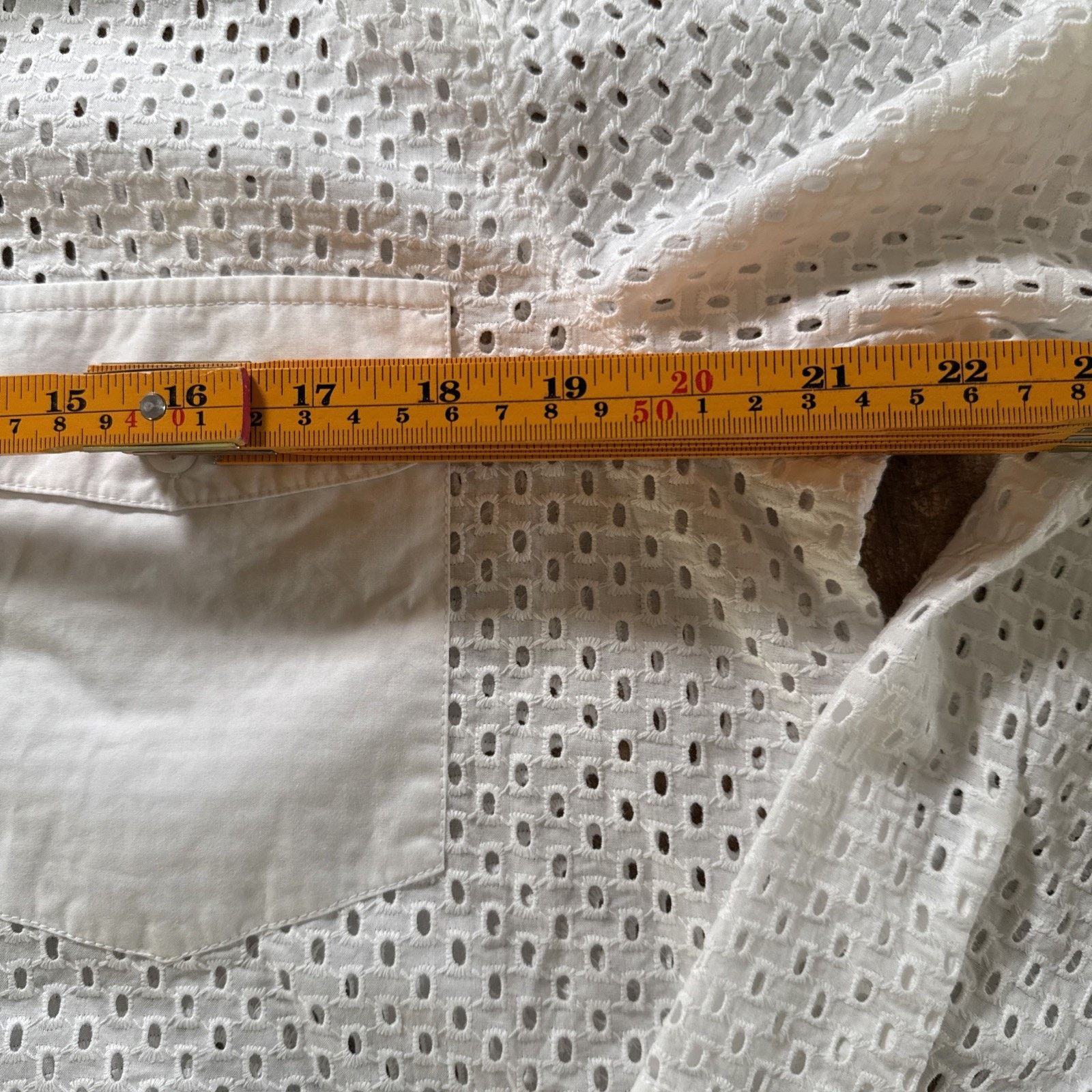 Tommy Bahama Tommy Bahama Eyelet Cove Boyfriend Beach Shirt White Resort Size ONE SIZE - 4 Thumbnail