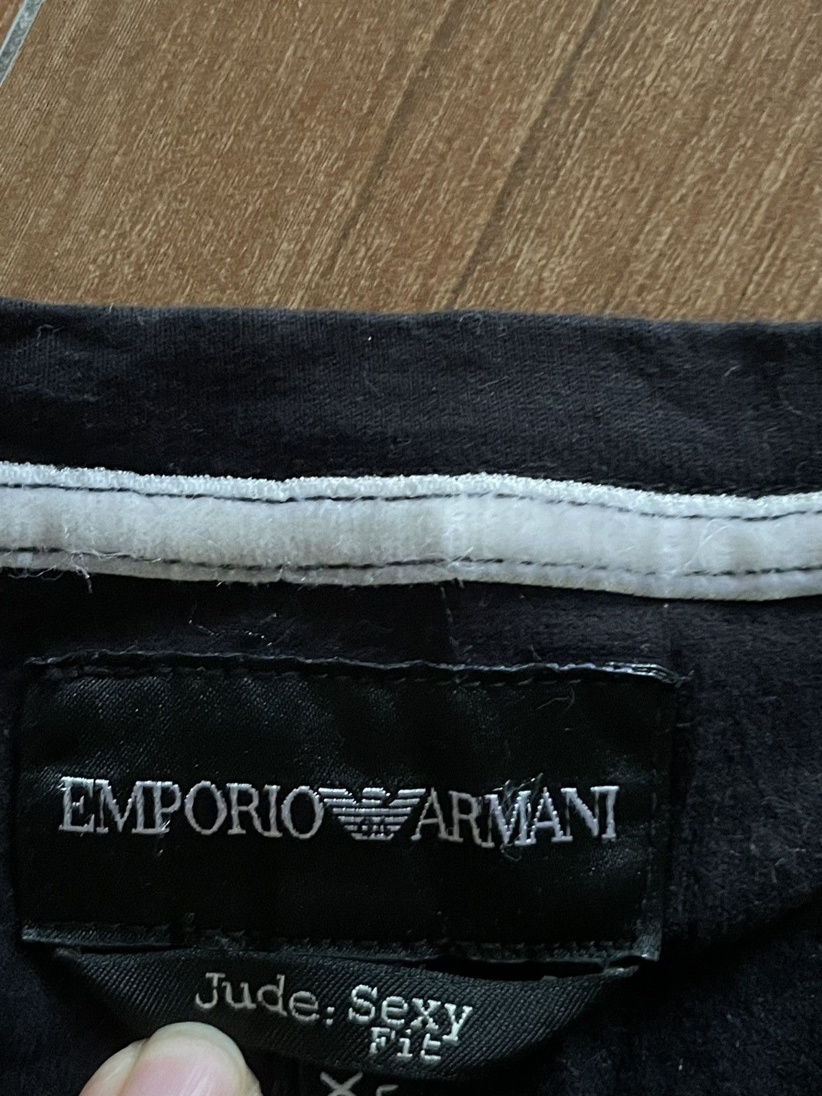 Emporio Armani Emporio Armani Long Sleeves TShirt Size XXL / US 16-18 / IT 52-54 - 4 Thumbnail