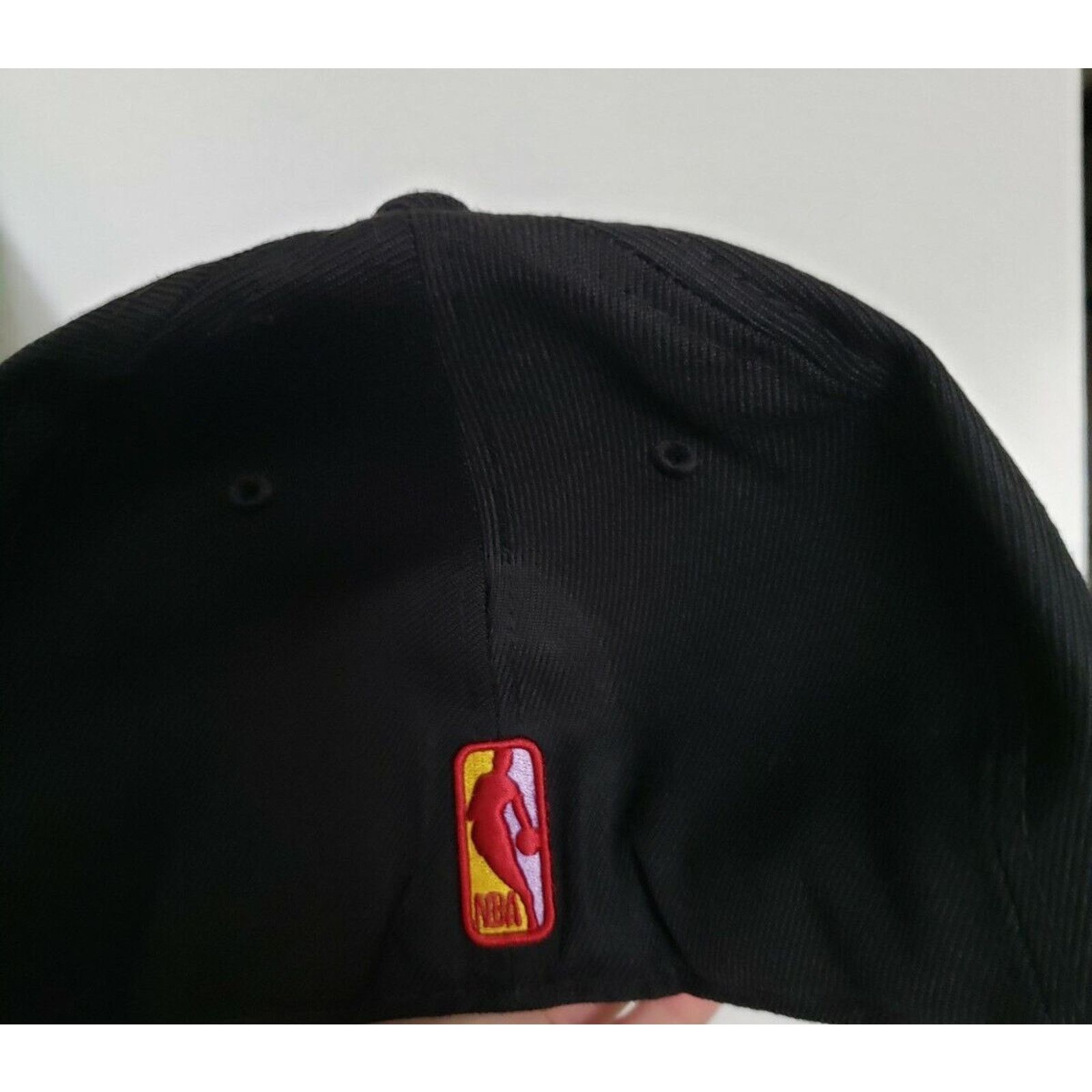 New Era Chicago Bulls Hat Fitted Size 7 1/2 Black Pink 5950 New Era Size ONE SIZE - 3 Thumbnail