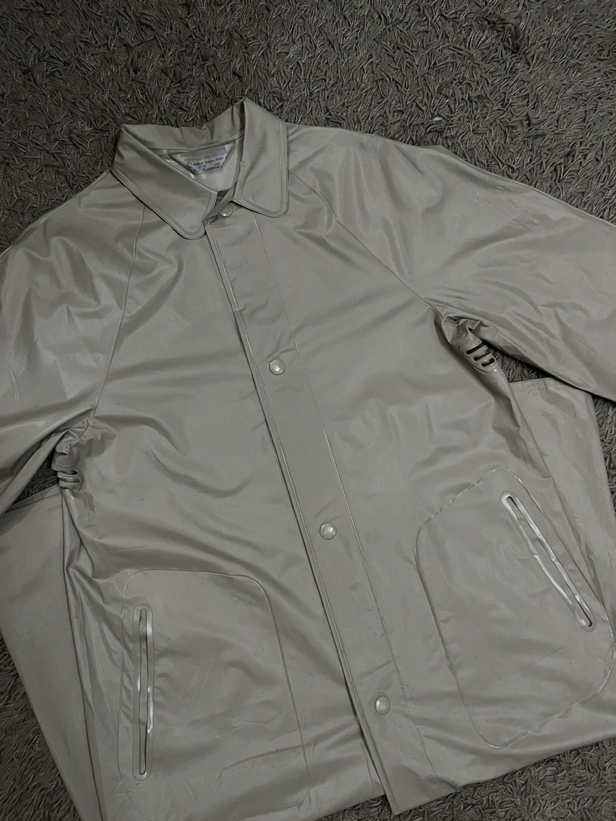 Vintage 1940s WW2 U.S Raynster united states rubber raincoats #I2 Size US M / EU 48-50 / 2 - 8 Thumbnail