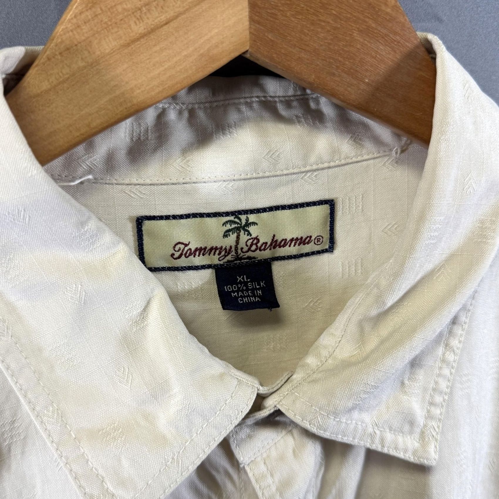 Tommy Bahama Tommy Bahama Shirt Mens XL Cream 100% Silk Button Up Pocket Casual Shirt Size US XL / EU 56 / 4 - 4 Thumbnail