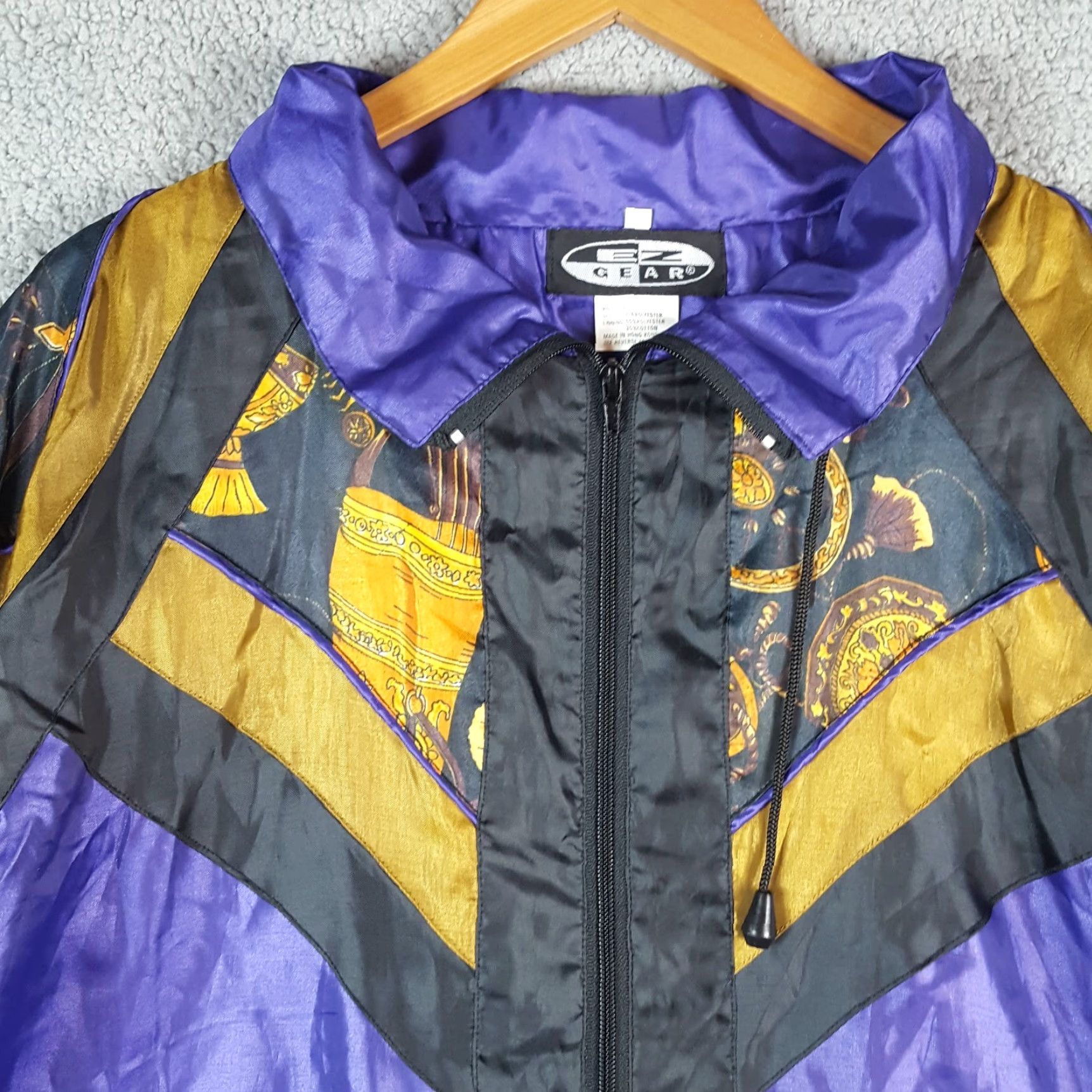 Etro VINTAGE EZ Gear Purple Track Jacket Women's XL Windbreaker Zip Up 80s Retro Gold Embroidered Logo Pockets Full Zip Lightweight Softshell Jacket Women Size XL / US 12-14 / IT 48-50 - 2 Thumbnail