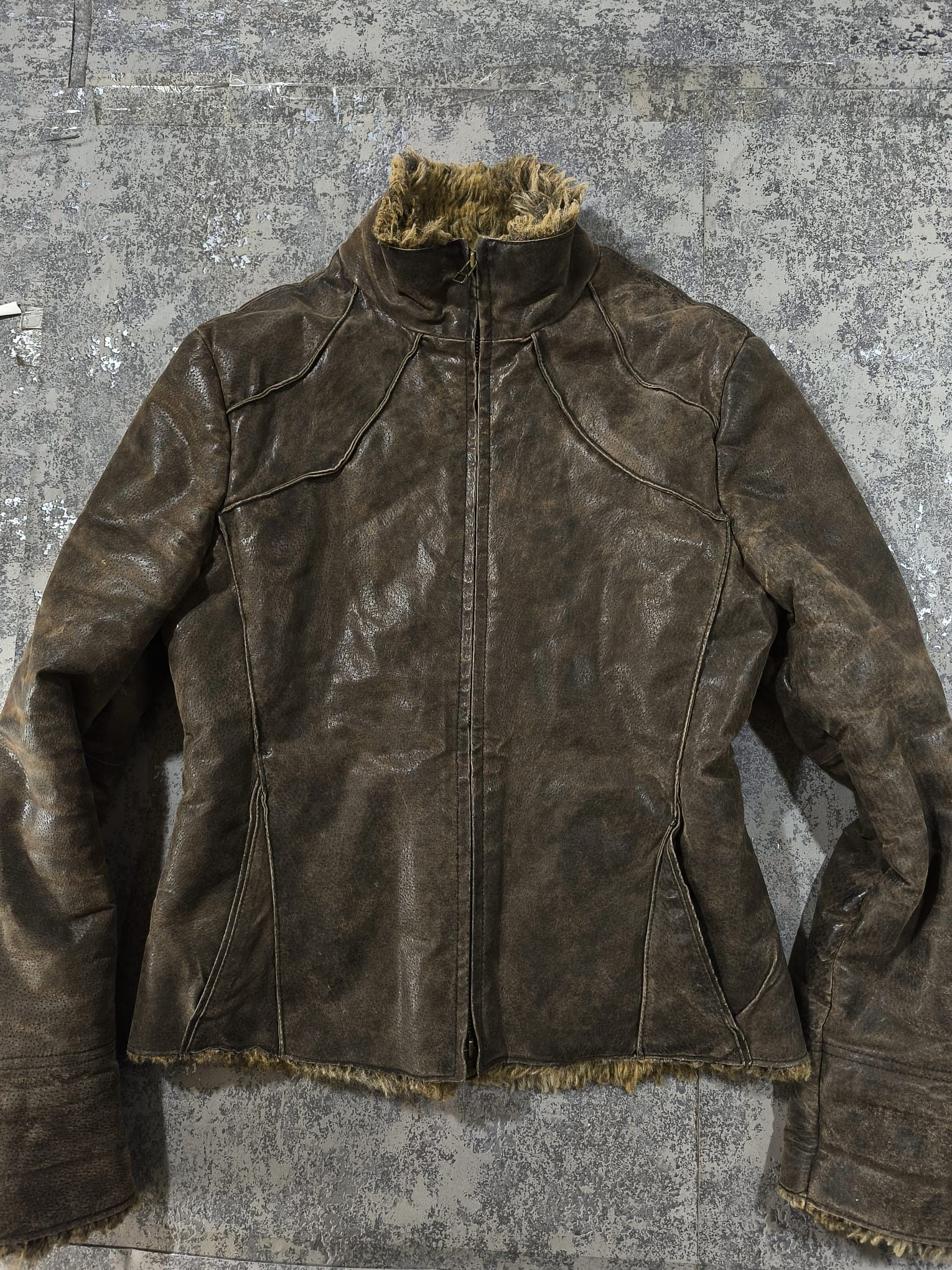 Genuine Leather moto highcollar distressed pigskin leather fauxfur jacket Size M / US 6-8 / IT 42-44 - 4 Thumbnail