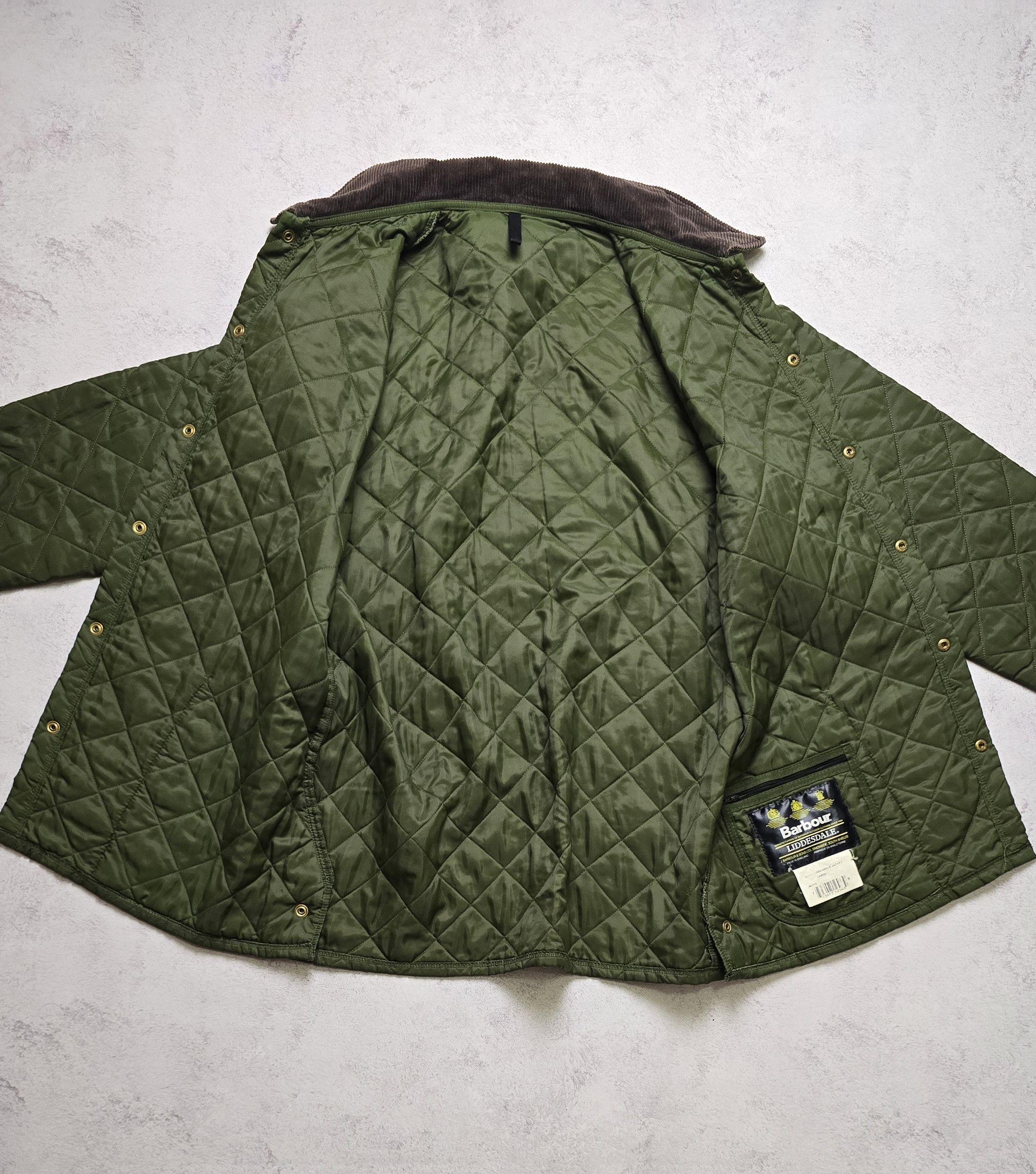 Barbour Liddesdale Quilted Jacket Olive Corduroy Collar Heritage Size US L / EU 52-54 / 3 - 18 Thumbnail