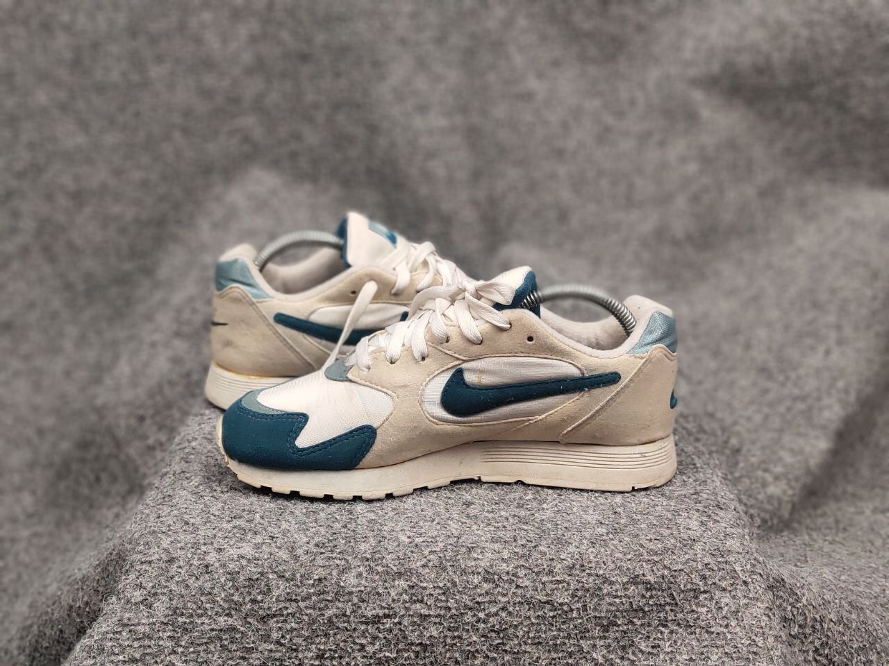 Nike Vintage 96's Nike Outburst White Blue Rare Sneakers Size US 8 / IT 38 - 15 Thumbnail