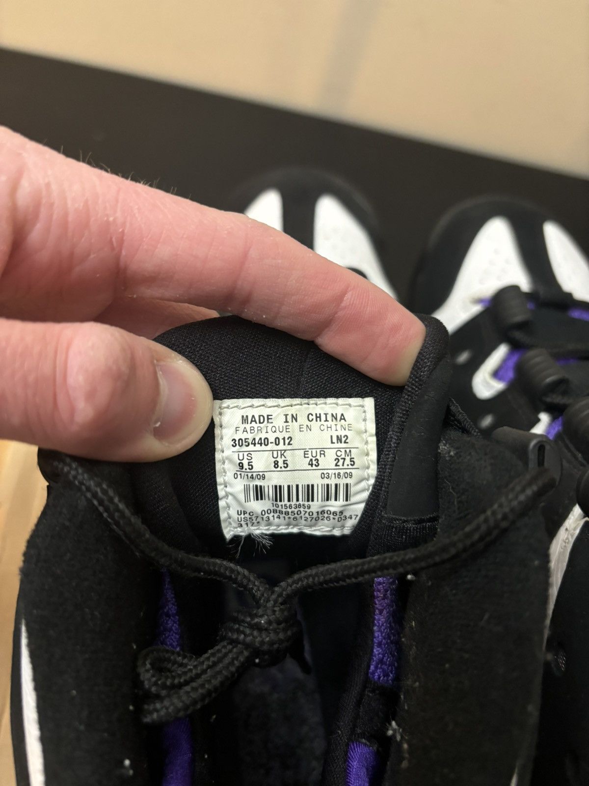 Nike Nike Air Max 2 CB ‘94 Black White Purple 2009 Size US 9.5 / EU 42-43 - 8 Thumbnail