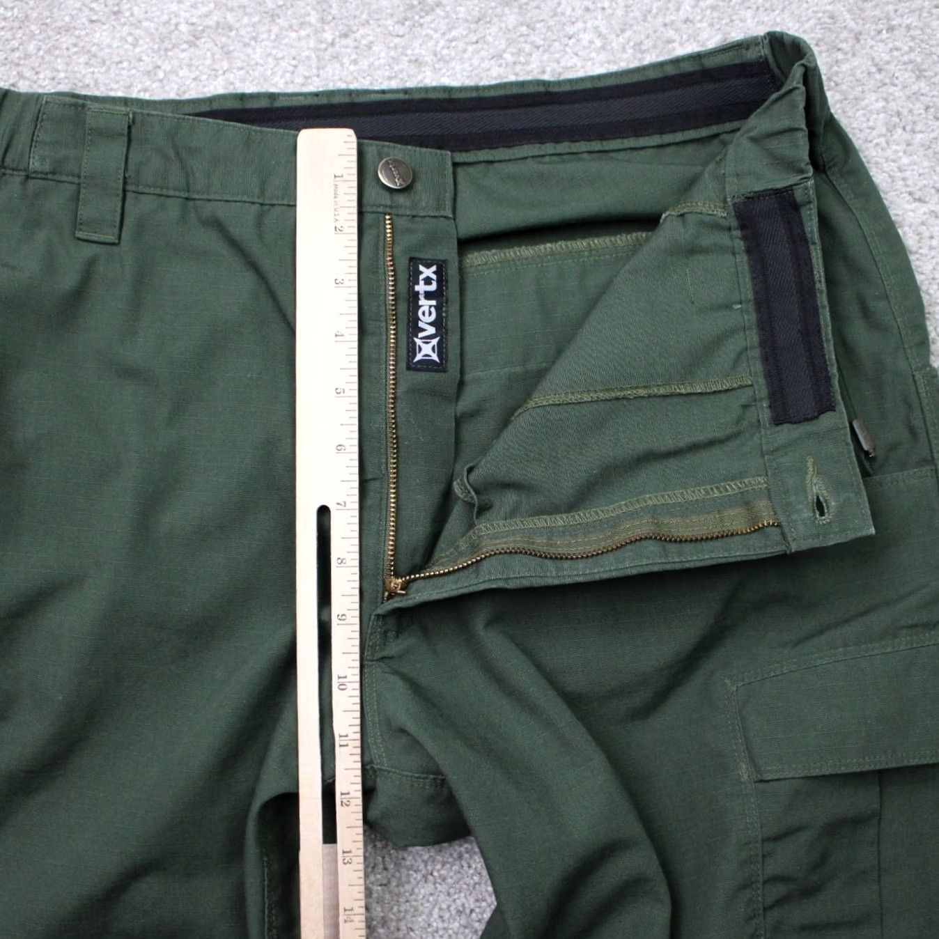 Vintage Vertx Pants Mens 40x30 Green Cargo Pocket Polyester/Cotton Utility Straight Leg, Regular Fit, Cargo Style, Army Logo, Work Travel Casual Size US 40 / EU 56 - 7 Thumbnail