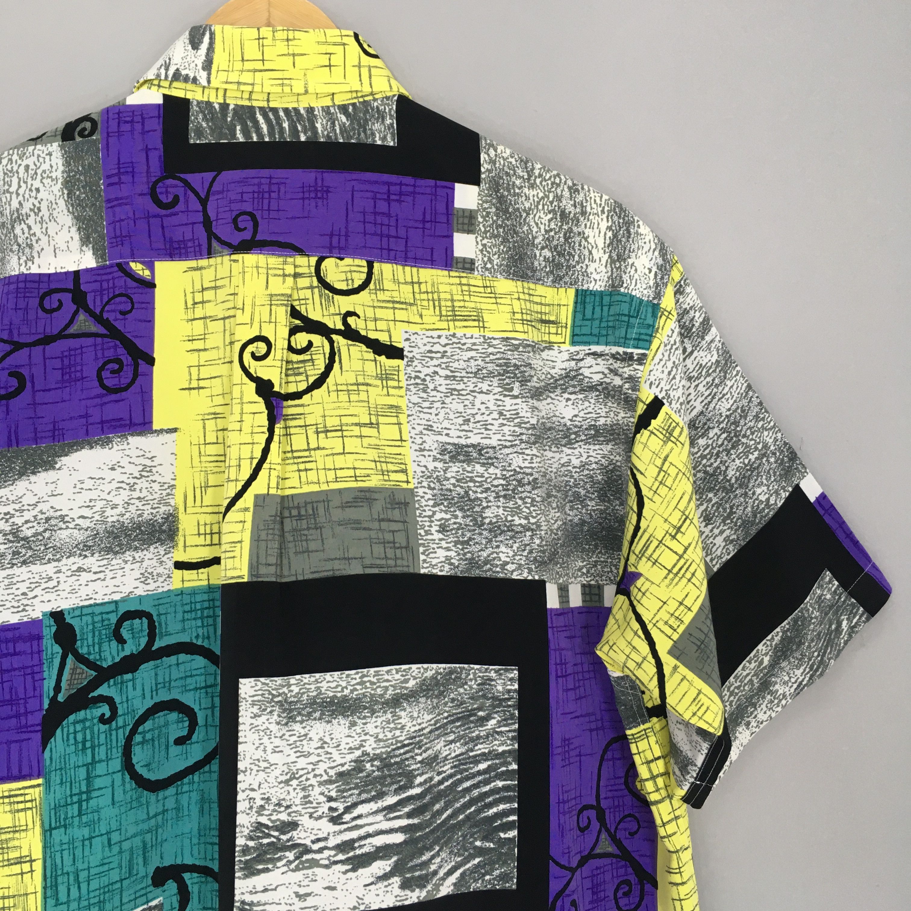 Other Vintage Orlando Novelty Baroque Polyester Shirt Large Size US L / EU 52-54 / 3 - 7 Thumbnail