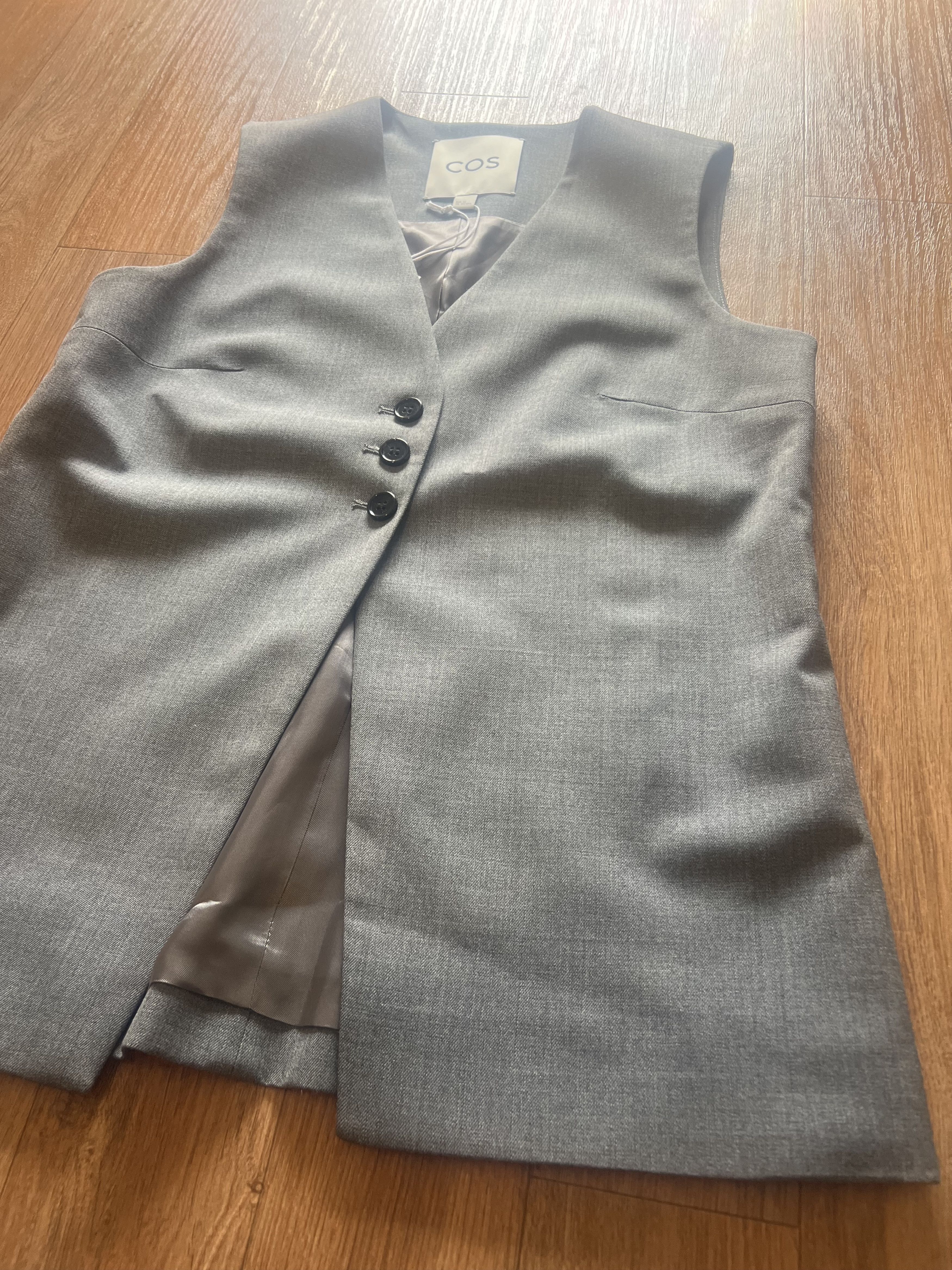 Cos Sleeveless Tailored Twill Vest COS – Grey – Size 36/S Size S / US 4 / IT 40 - 3 Thumbnail