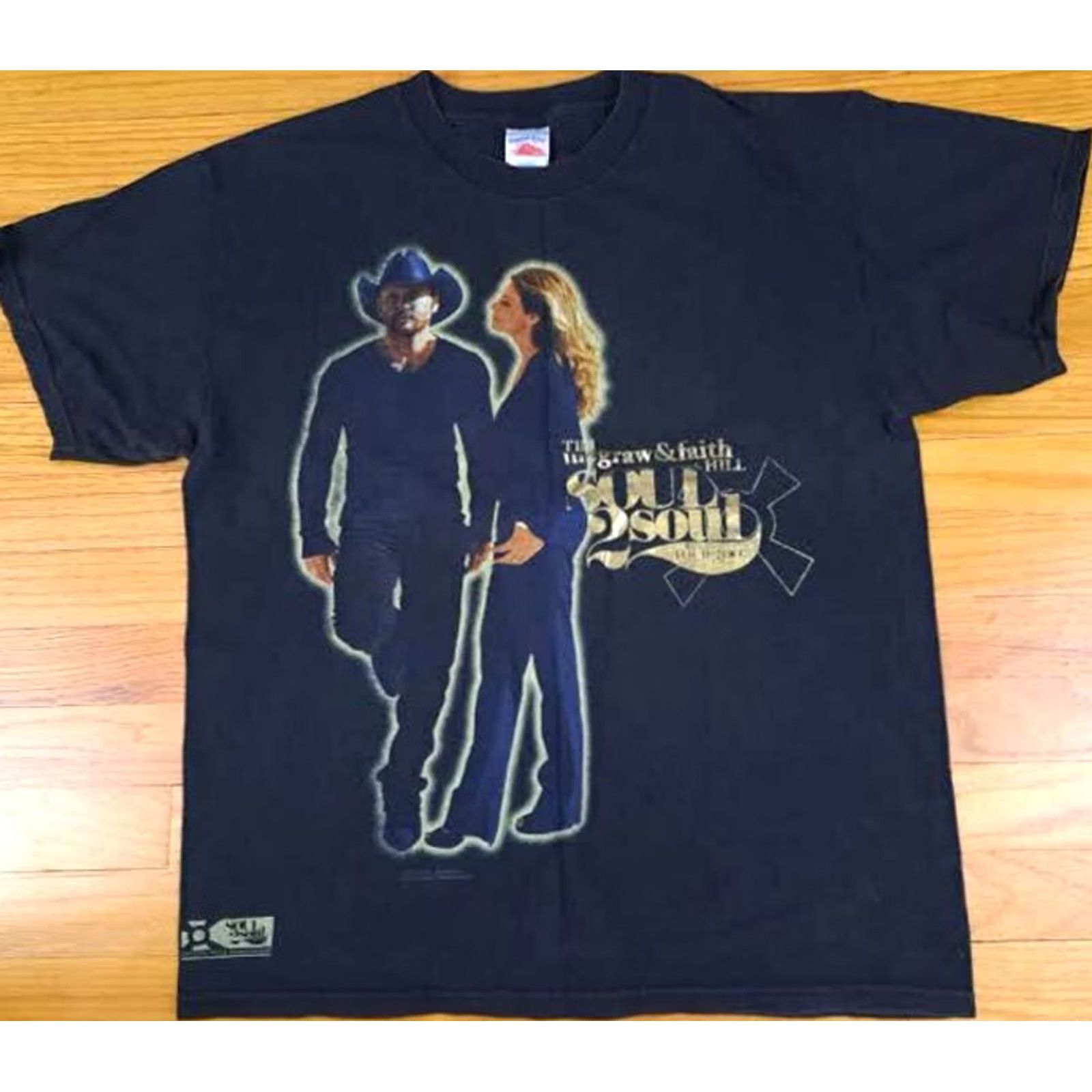 Vintage VINTAGE Tim Mcgraw&Faith Hill Concert T-Shirt Large Soul to Soul Tennessee River Music Mens Size US L / EU 52-54 / 3 - 2 Thumbnail
