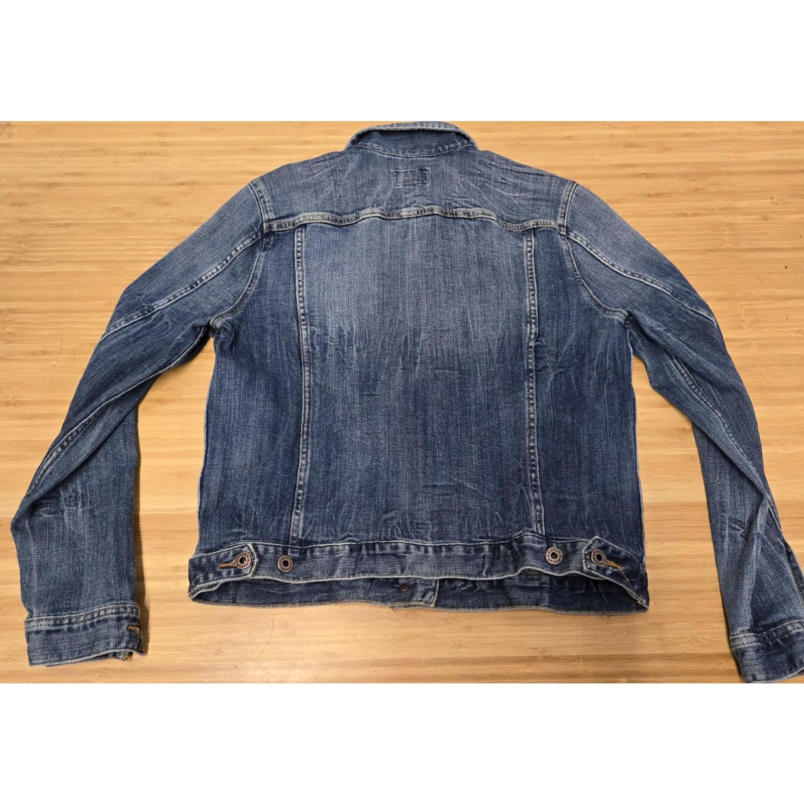 Lucky Brand VINTAGE Lucky Brand Jean Jacket Mens Large Blue Denim Trucker Distressed Button Front Bomber Jacket Mens L Blue Denim Casual 90s (if applicable) Size US 33 - 6 Thumbnail