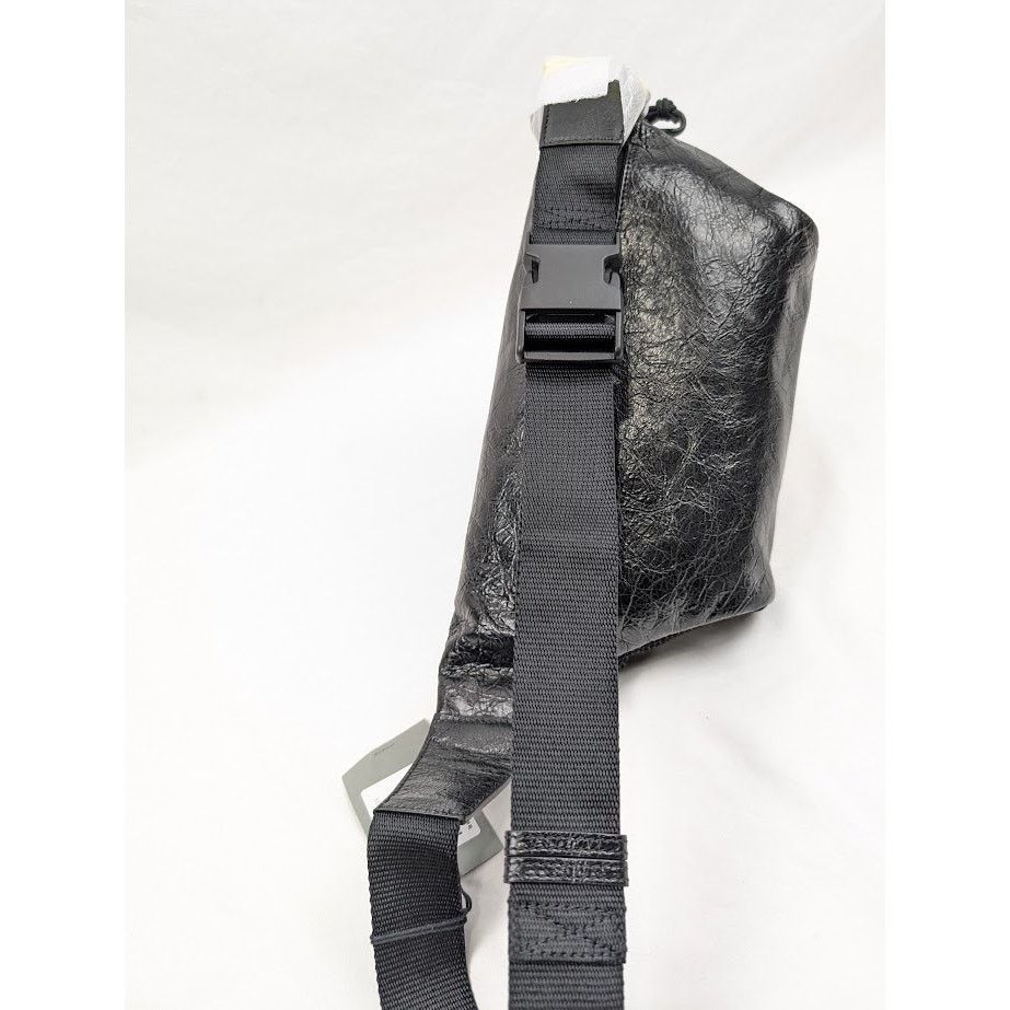 Balenciaga o1rshd1 Q:3 / Size: OS / Explorer Multizip Beltpack in Black Size ONE SIZE - 19 Thumbnail