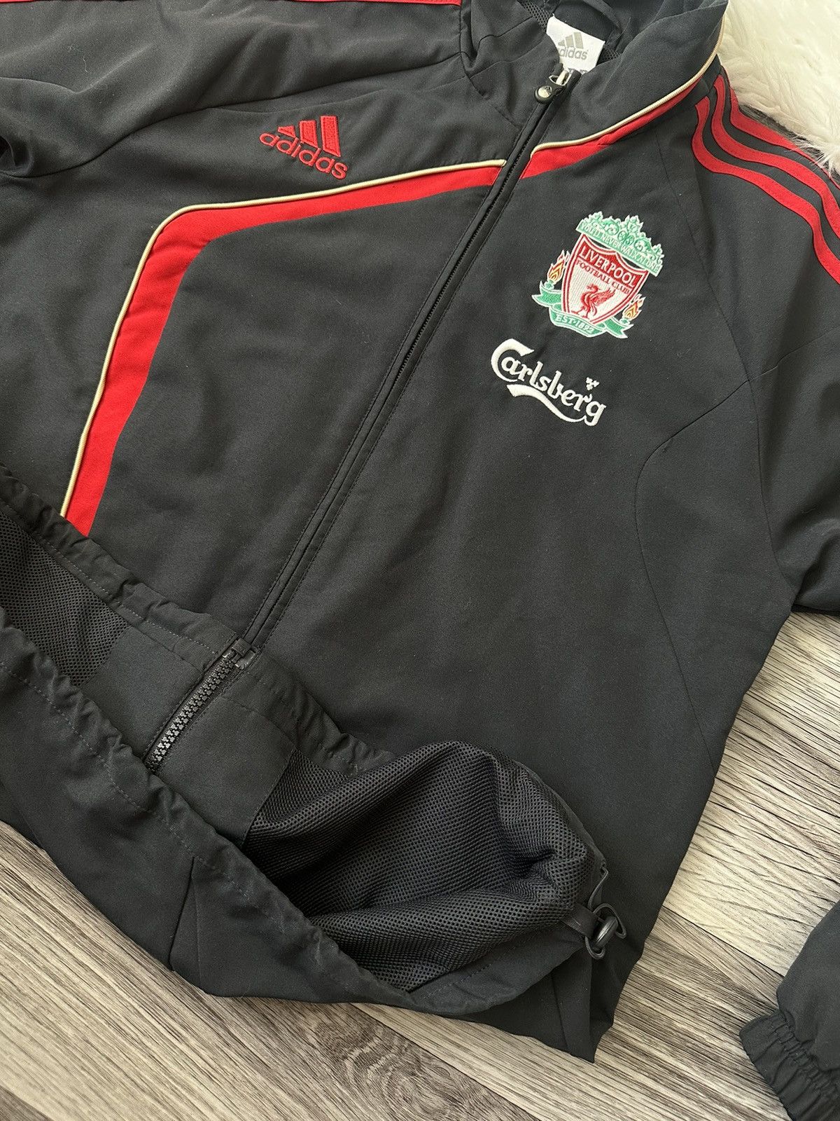 Adidas Adidas Liverpool Vintage 2008-2009 Tracksuit Galsberg hype Size US M / EU 48-50 / 2 - 11 Thumbnail